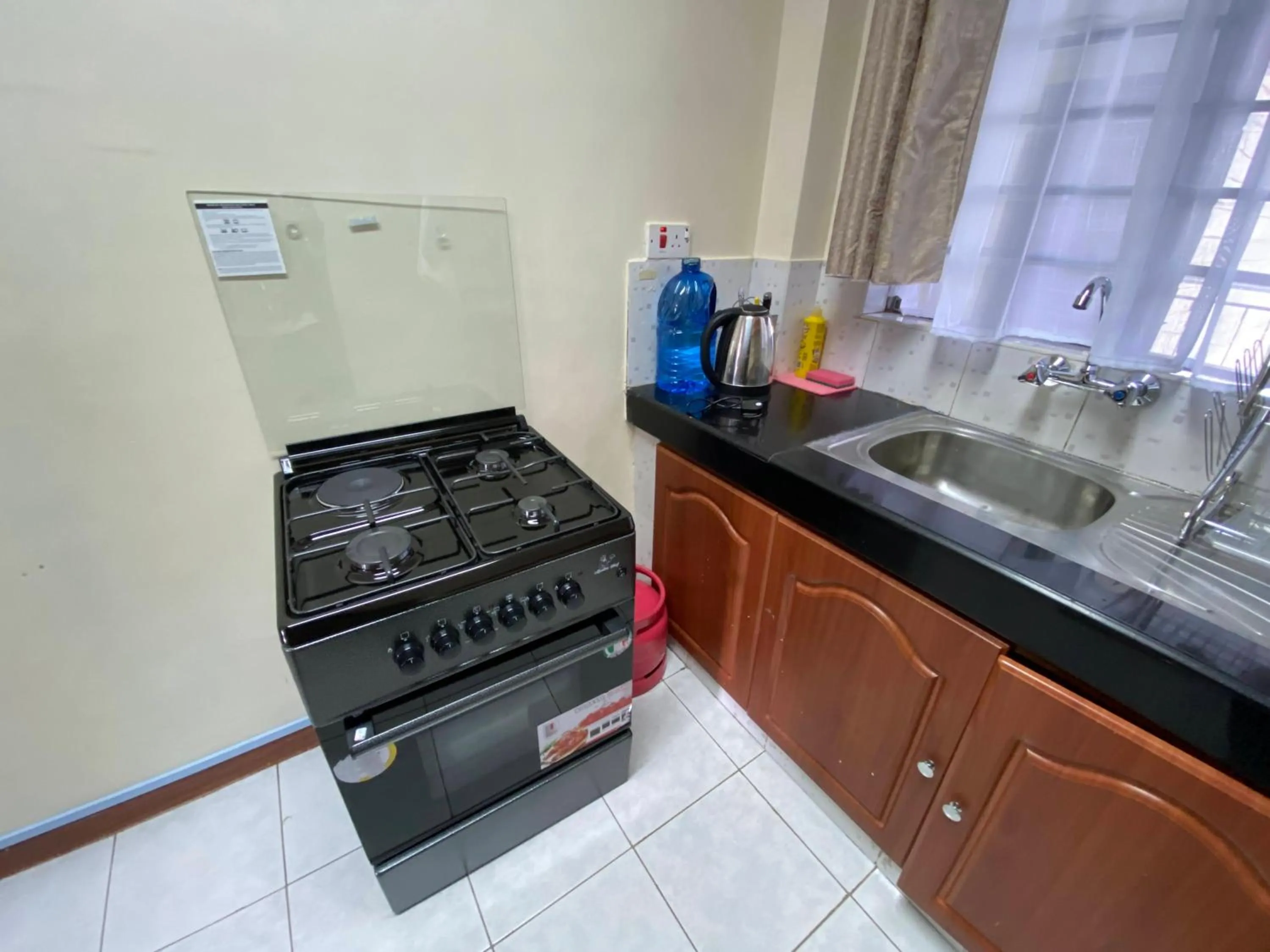 Kitchen or kitchenette in Takdiri Homes