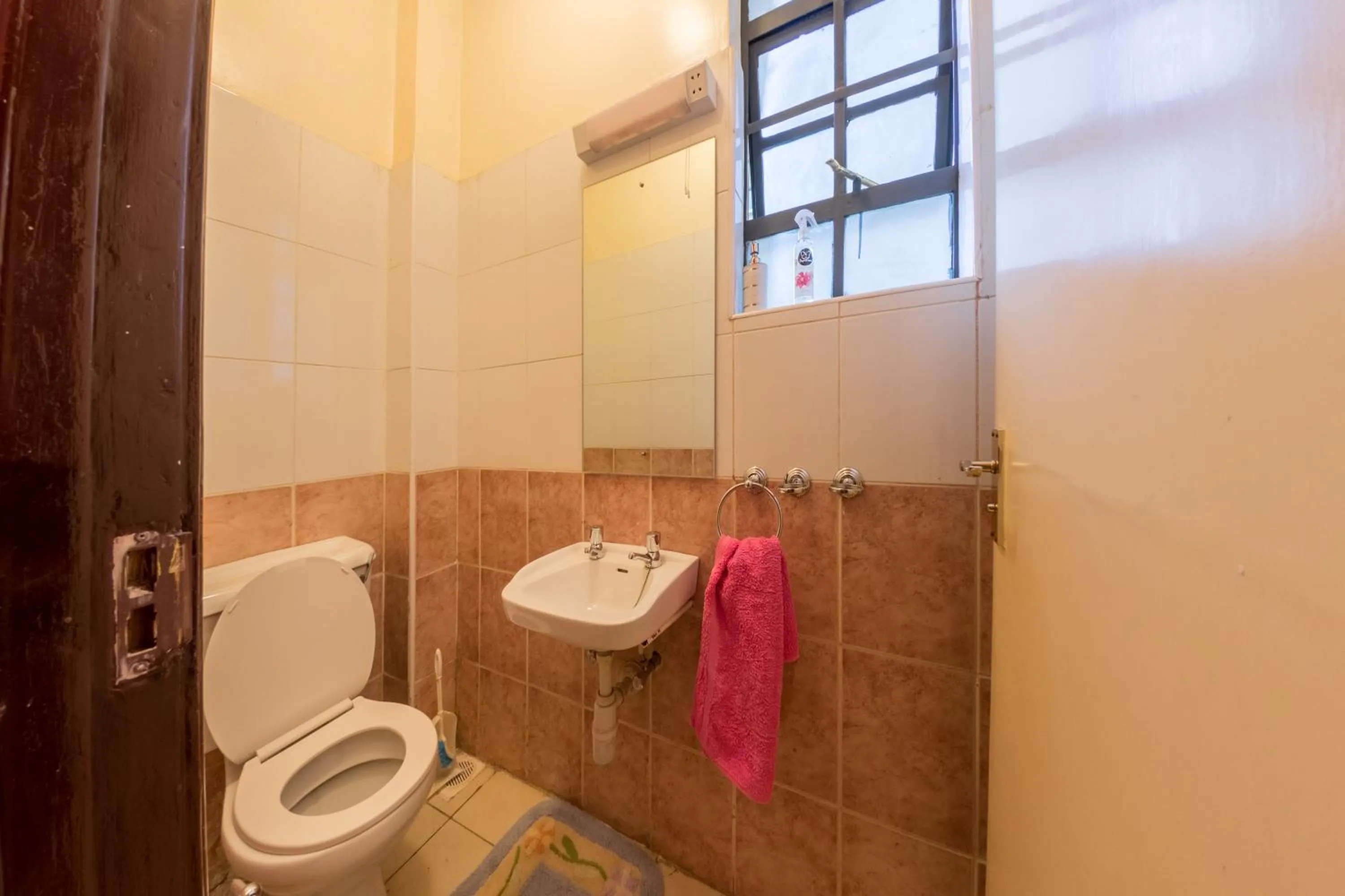 Bathroom in Takdiri Homes