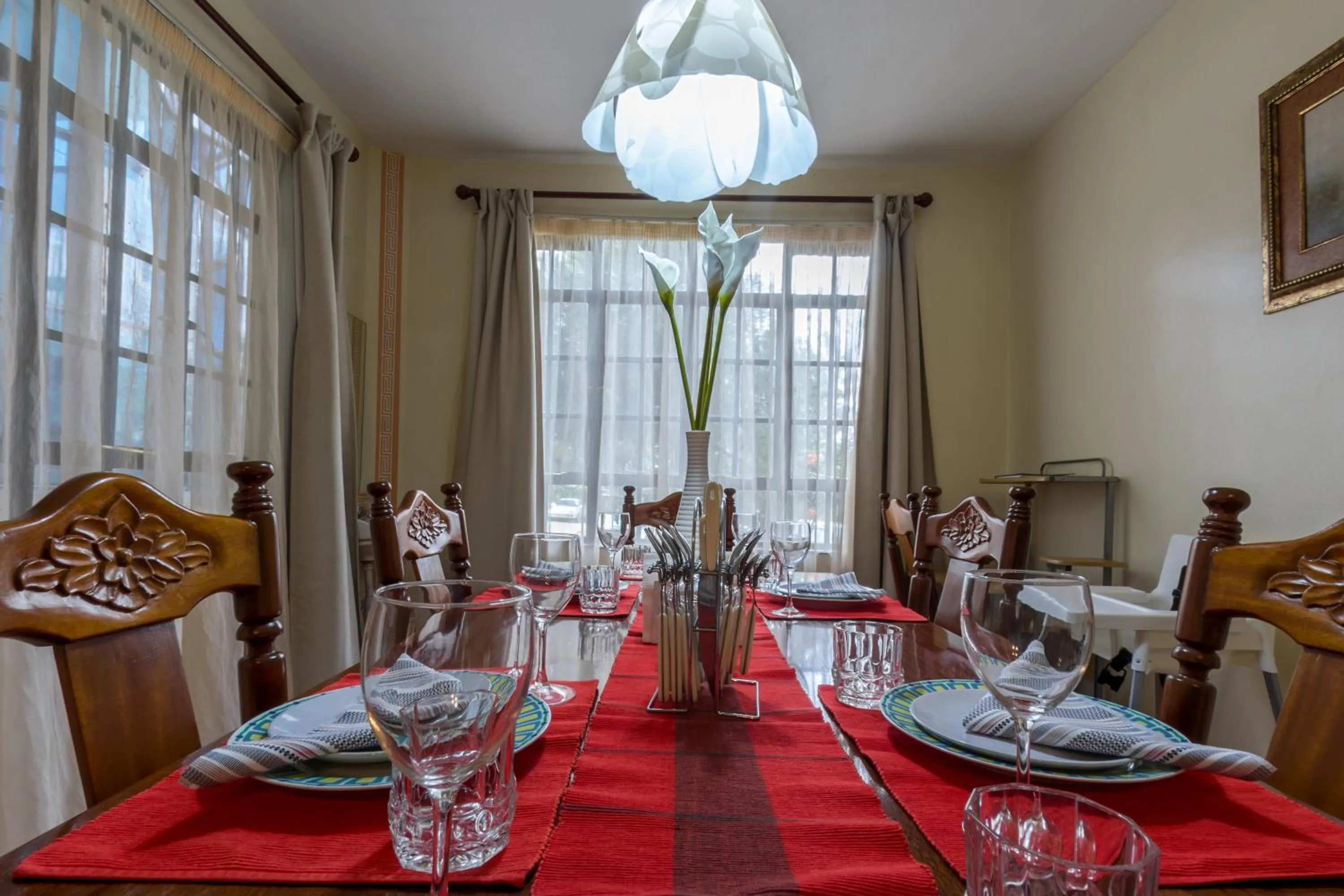 Dining area in Takdiri Homes