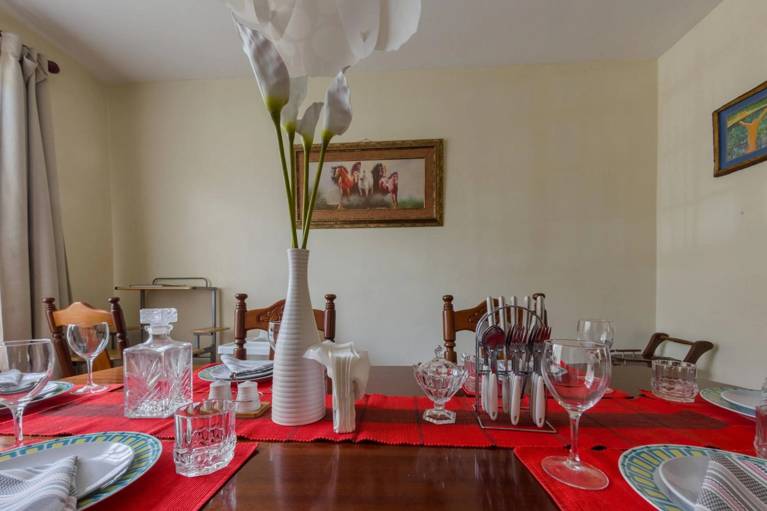 Dining area in Takdiri Homes
