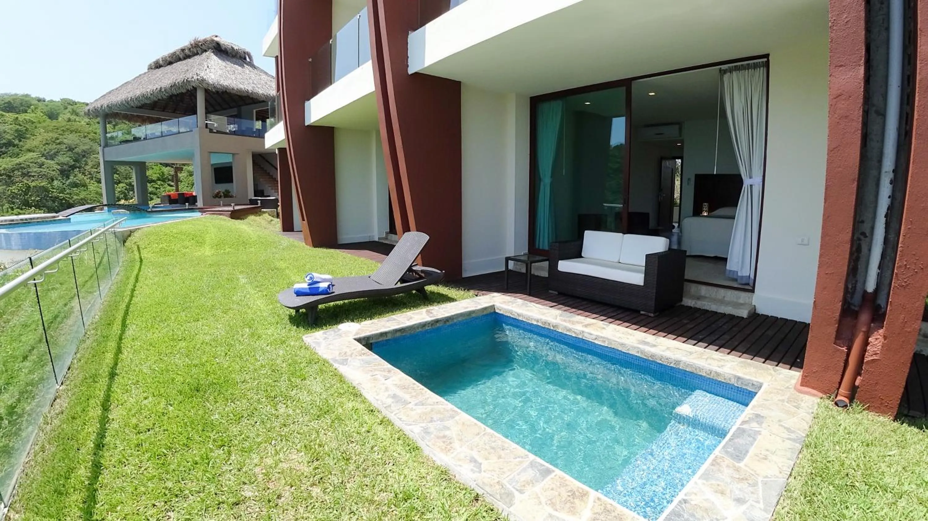 Solarium in Pacific King Hotel