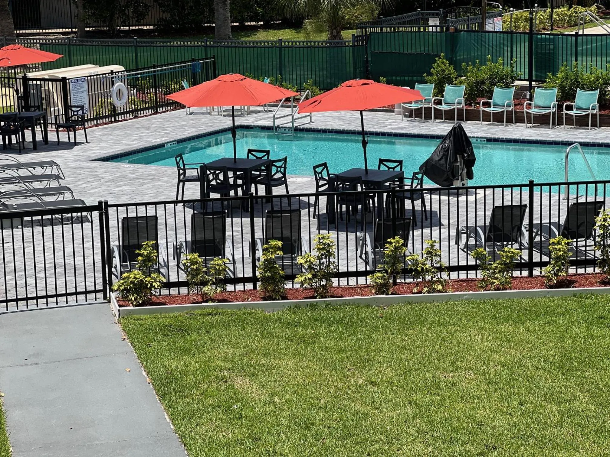 Pool view in Clarion Inn Orlando International Drive - ICON Park