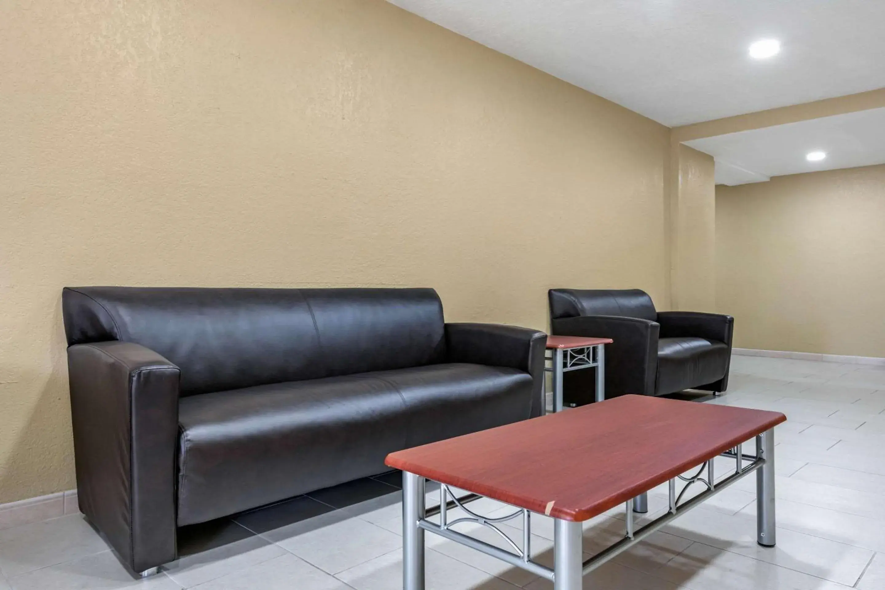 Lobby or reception in Clarion Inn Orlando International Drive - ICON Park Lobby or reception in Clarion Inn Orlando International Drive - ICON Park