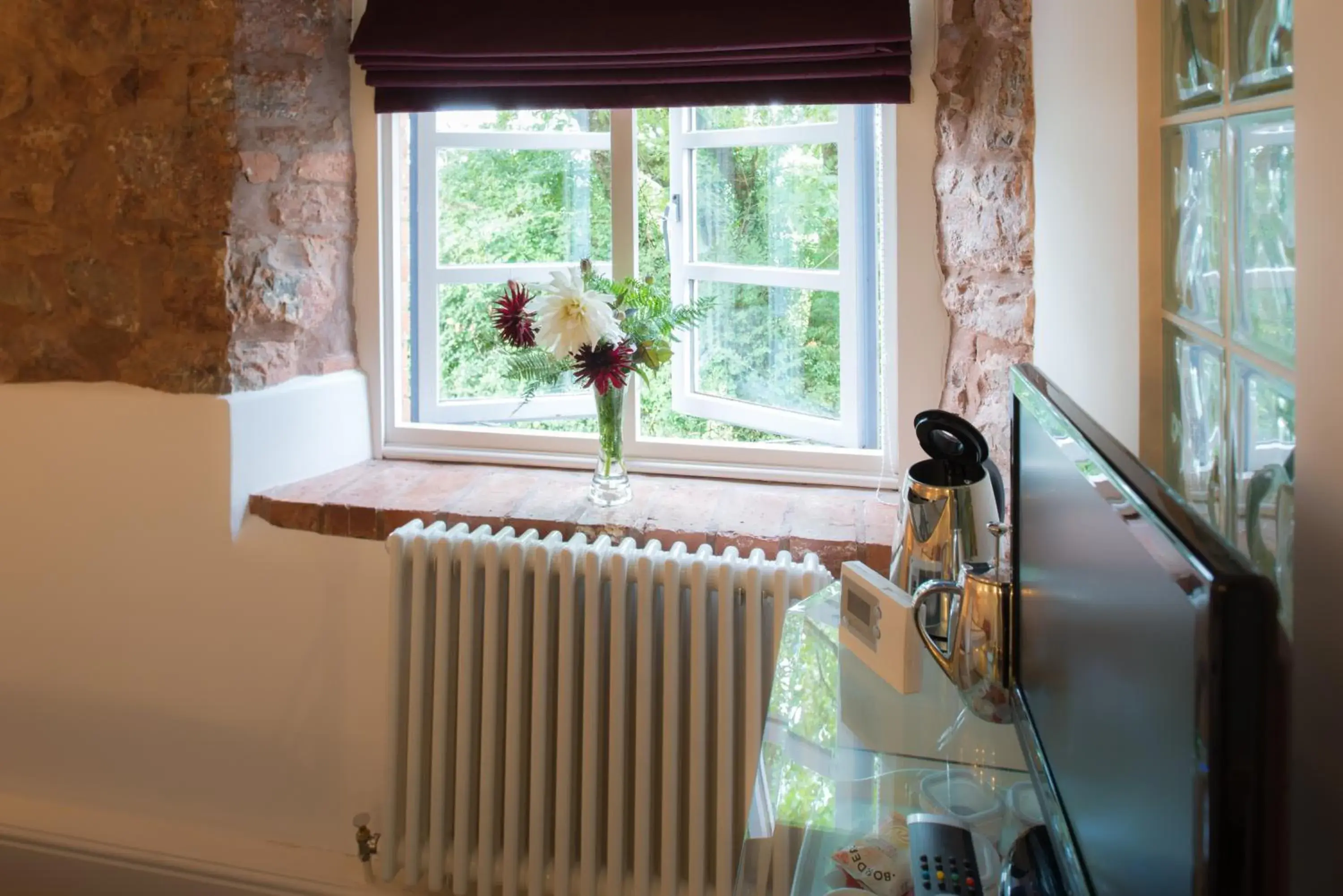 King Room in The Old Dairy at Bishops Barton King Room in The Old Dairy at Bishops Barton