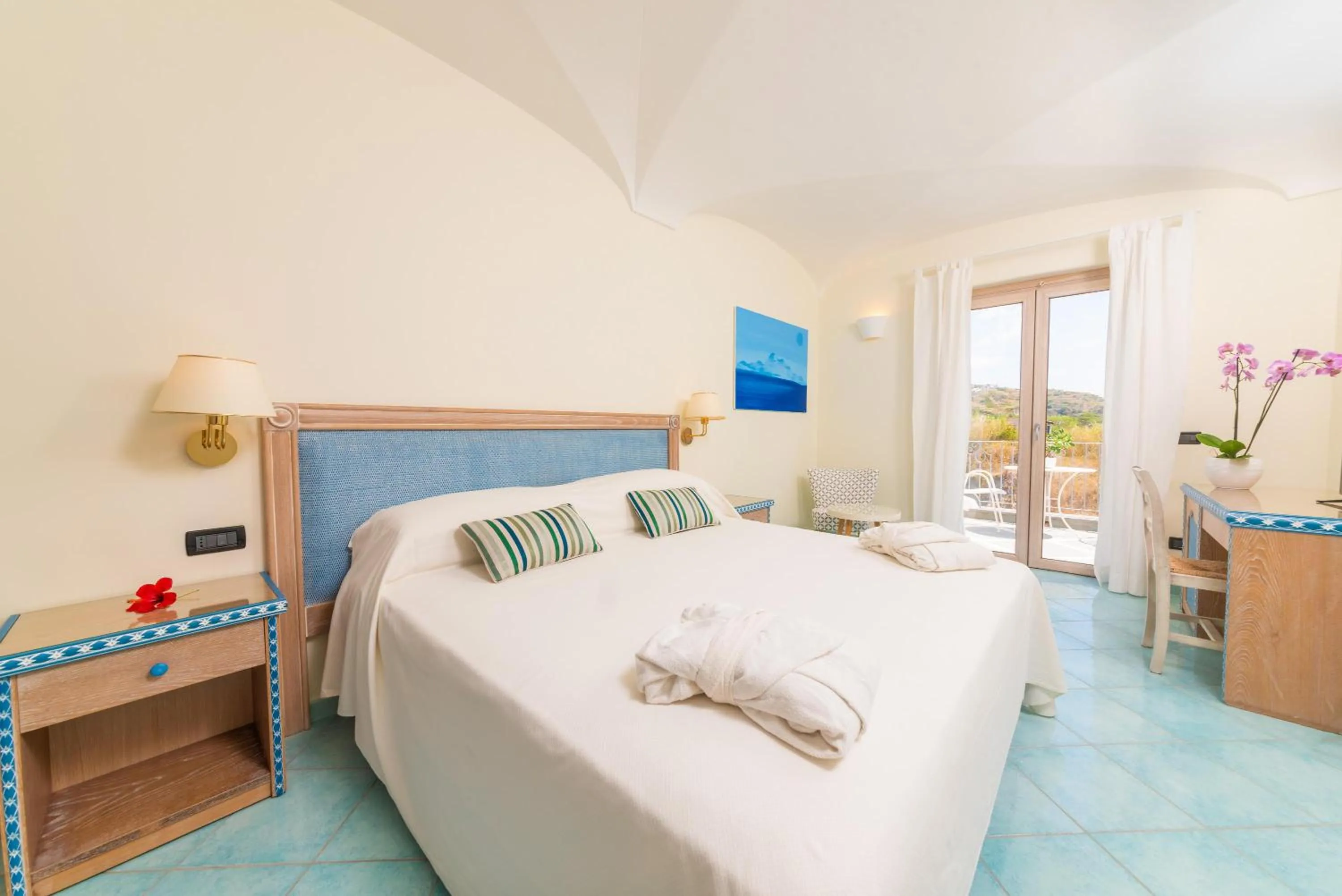 Bedroom, Bed in Sorgeto Garden