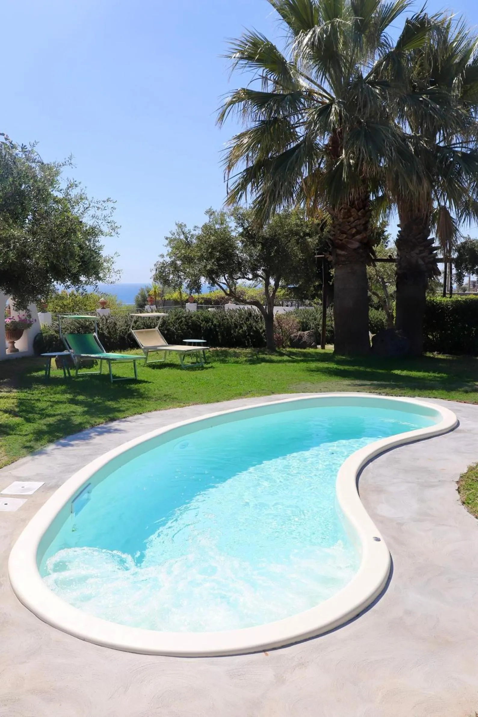 Property building in Sorgeto Garden