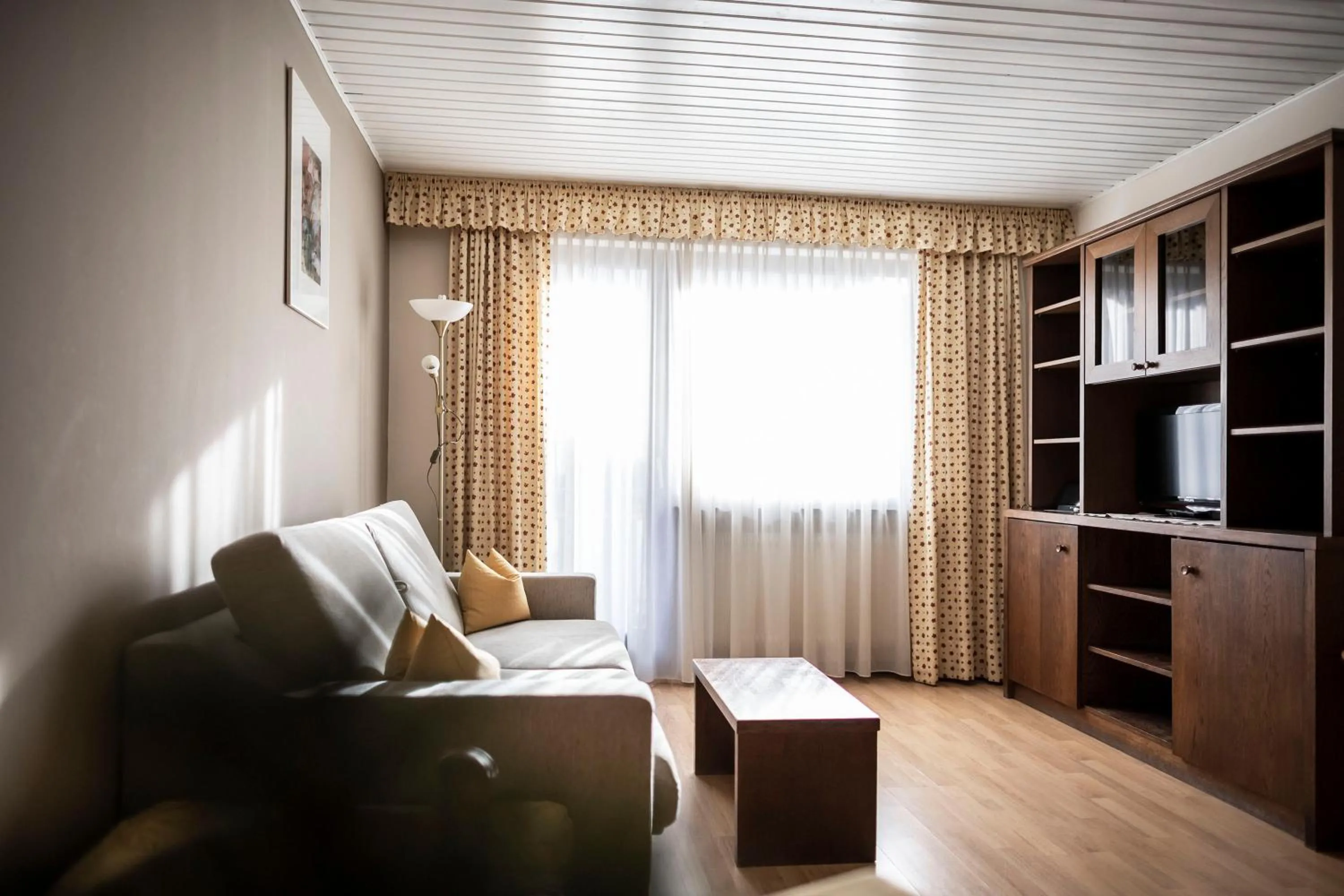 Living room in Post Residence