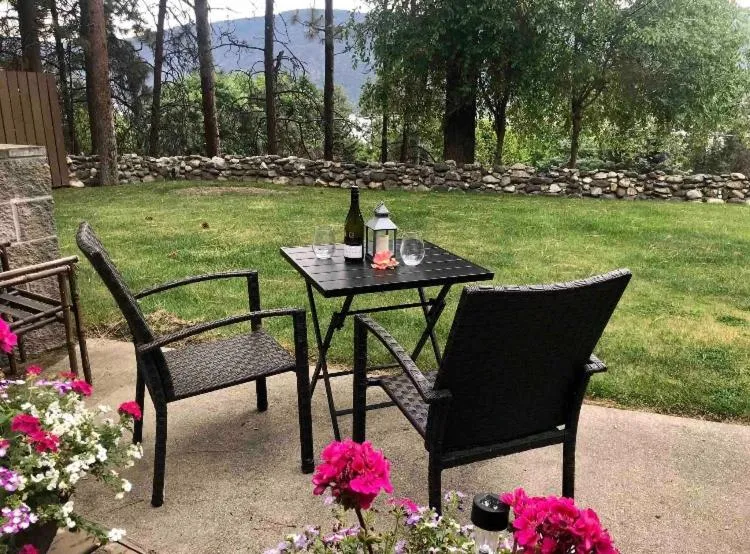 Patio in The Blue House Bed and Breakfast