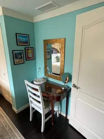 Seating area in The Blue House Bed and Breakfast