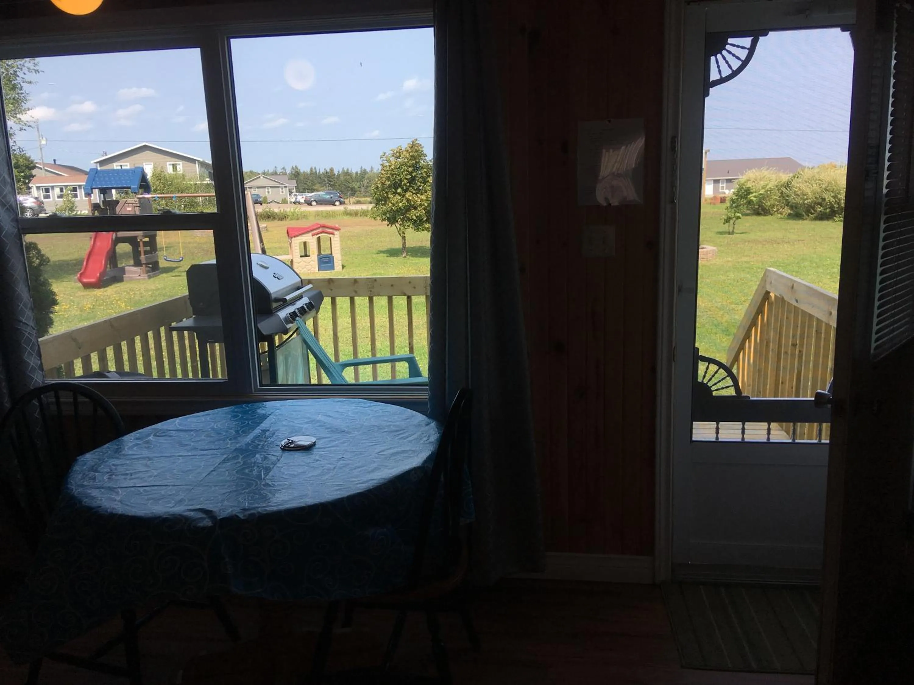 Day in Baywatch Lighthouse Cottages & Motel