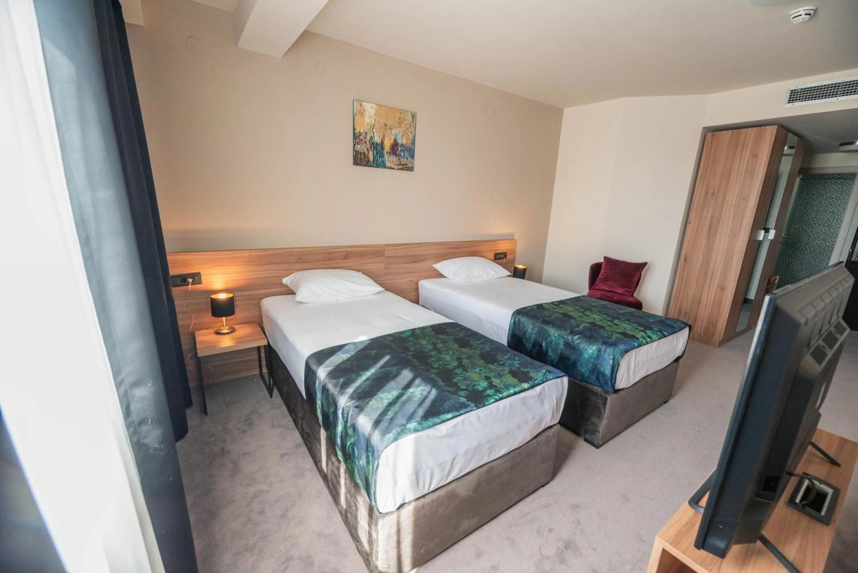 Photo of the whole room in Hotel Aloha