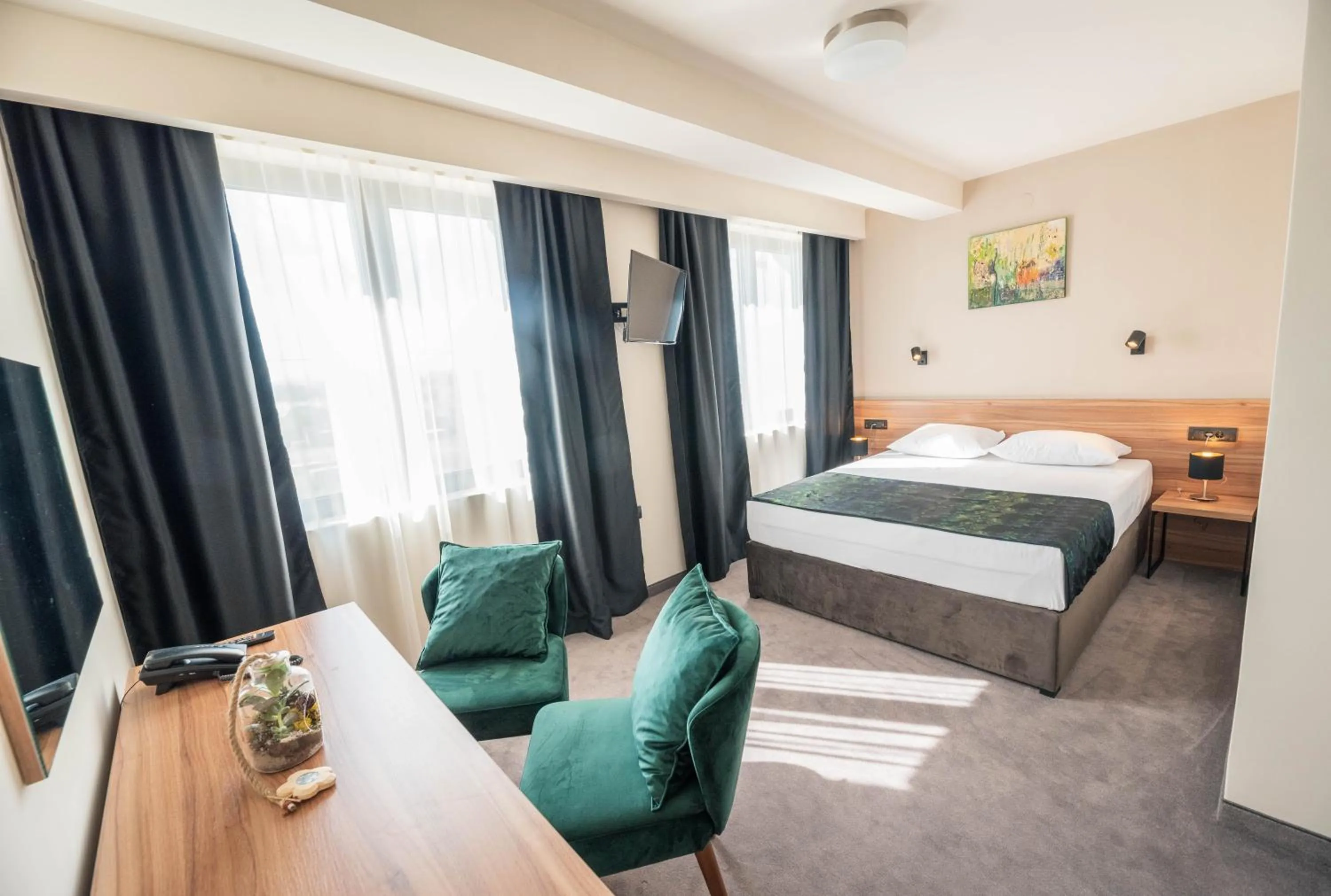 Photo of the whole room in Hotel Aloha