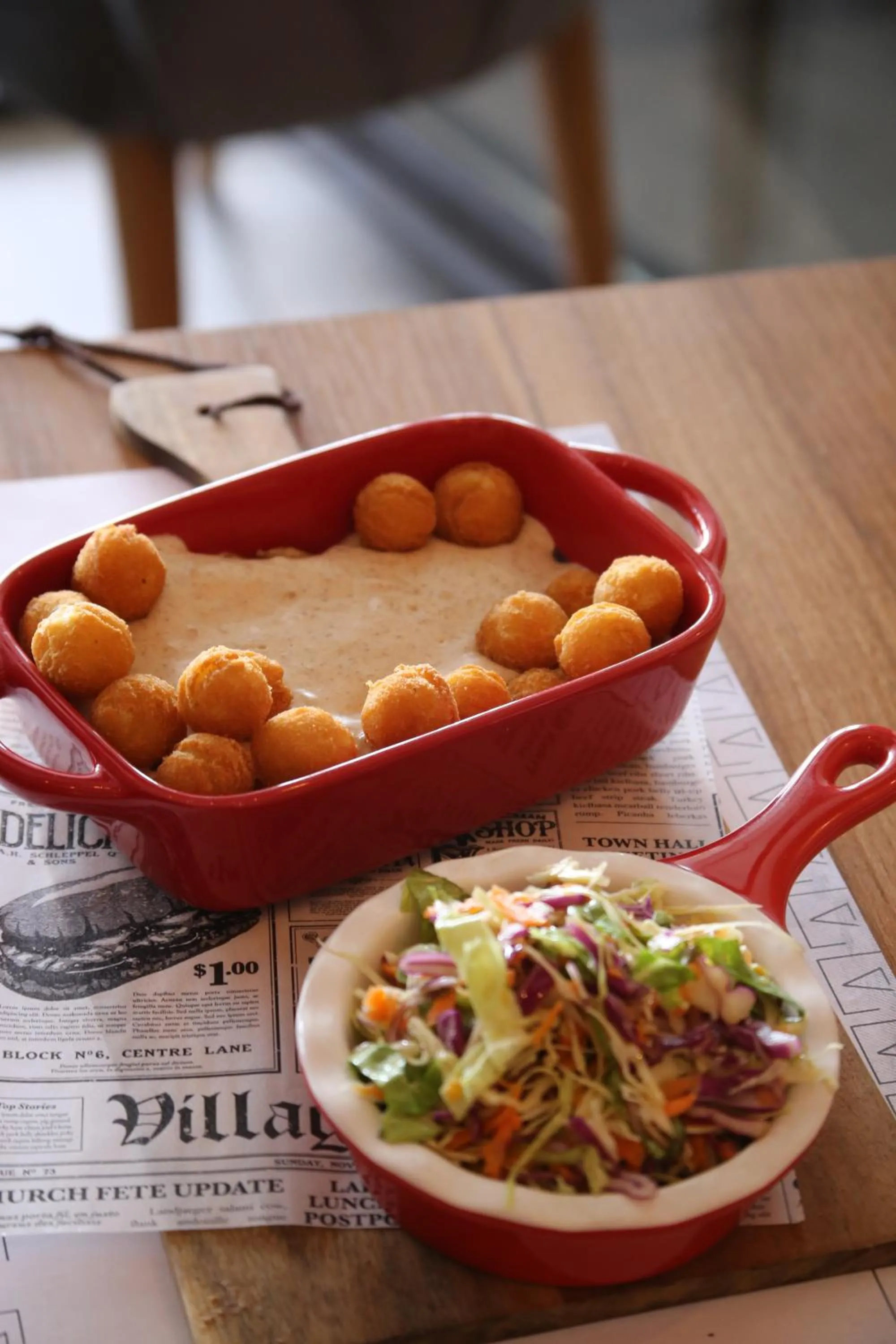 Restaurant/places to eat in Hotel Aloha