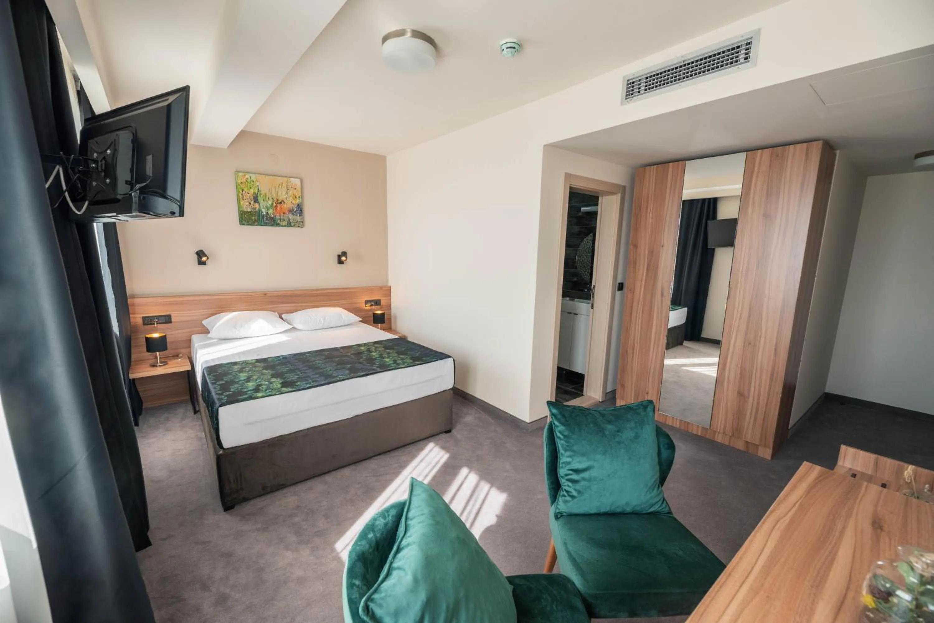 Photo of the whole room in Hotel Aloha