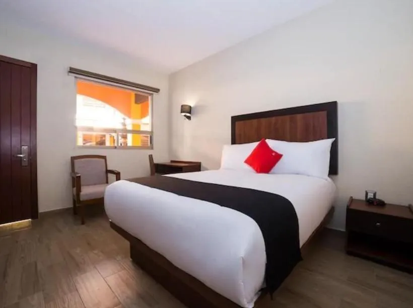 Bed in Hotel Colonial Acopinalco Inn