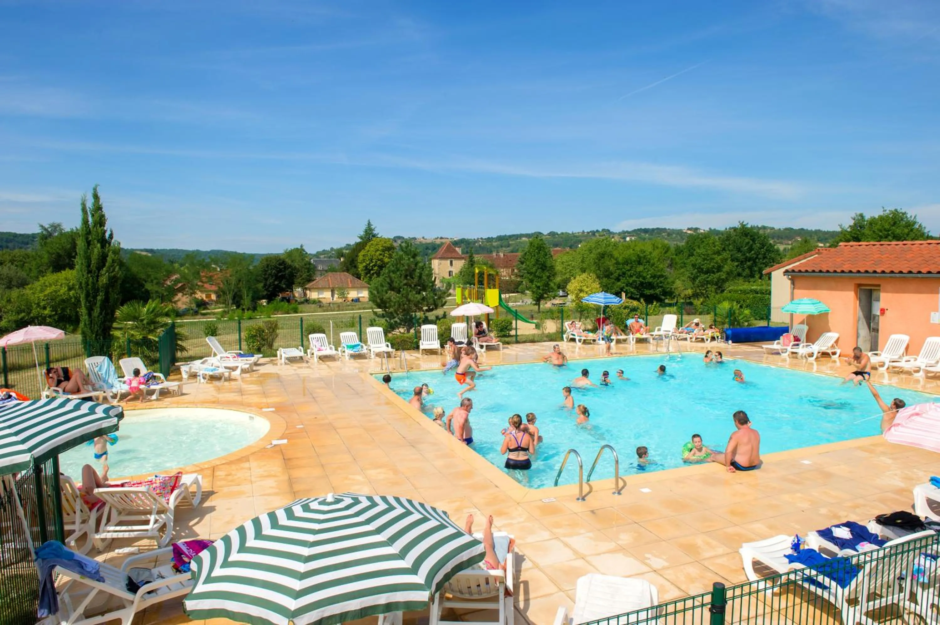 Swimming pool in Résidence Goélia Le Hameau de la Vézère
