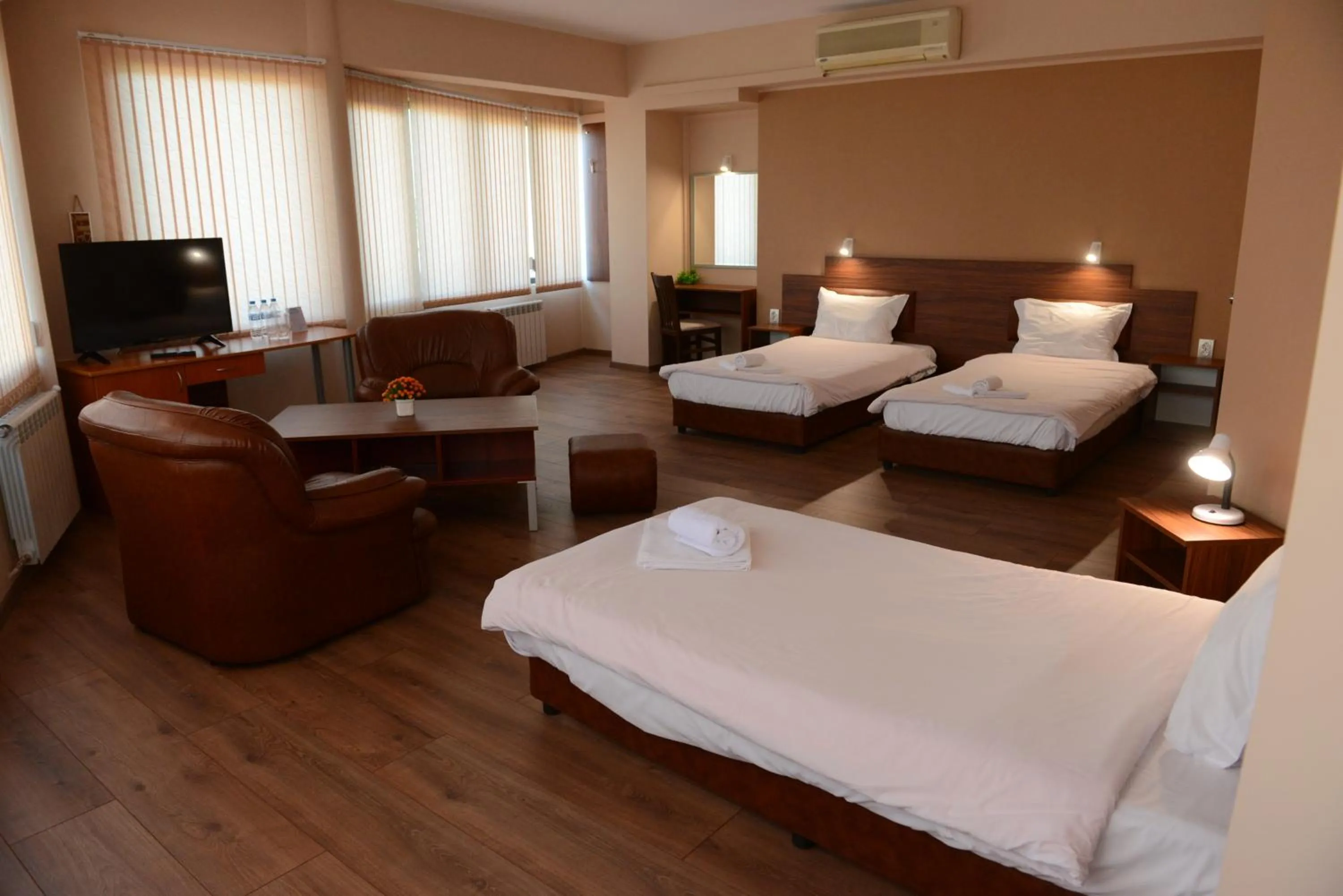 Photo of the whole room, Bed in Family Hotel Gotse Delchev