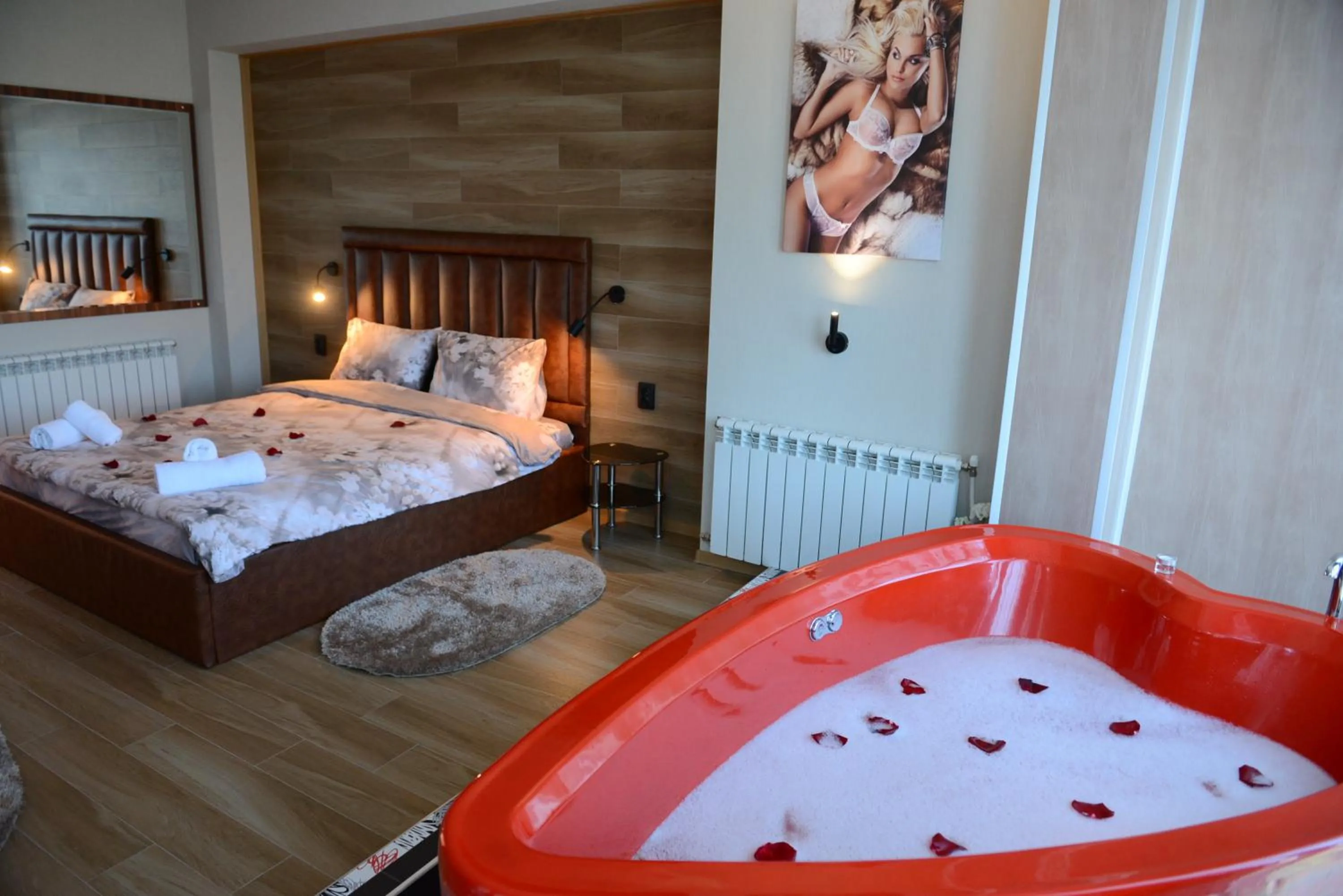 Photo of the whole room, Bed in Family Hotel Gotse Delchev