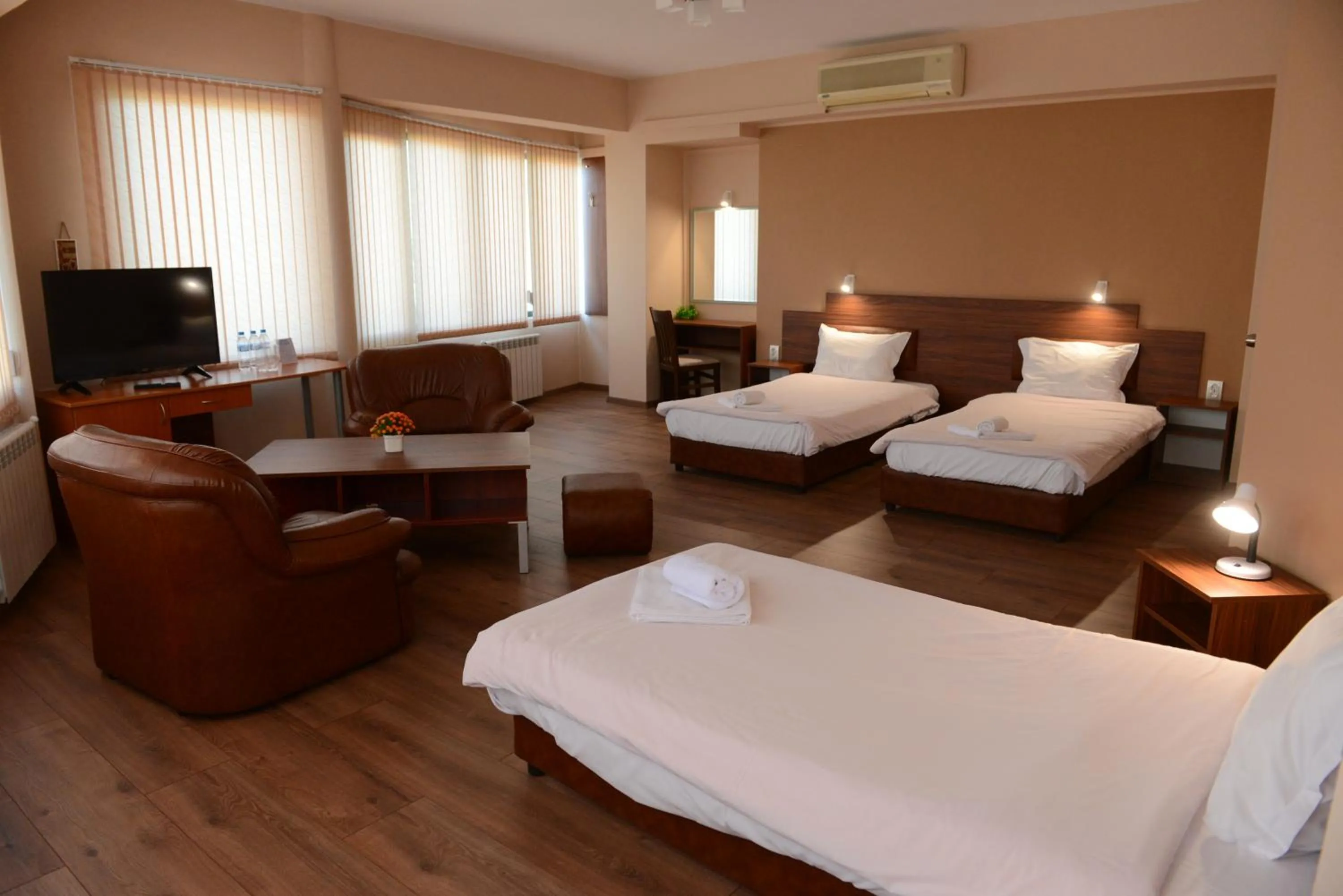 Photo of the whole room, Bed in Family Hotel Gotse Delchev