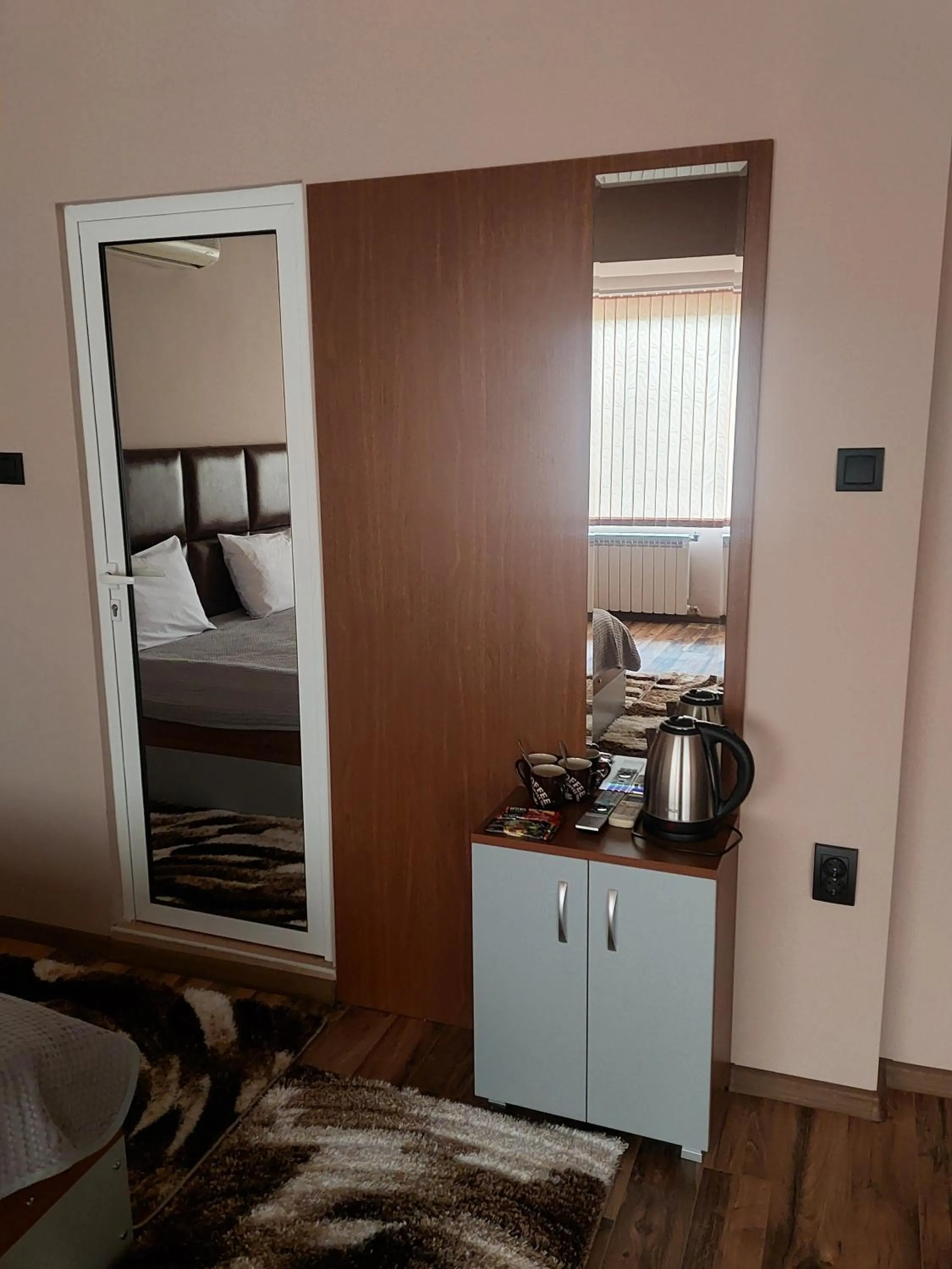Coffee/tea facilities, Bed in Family Hotel Gotse Delchev