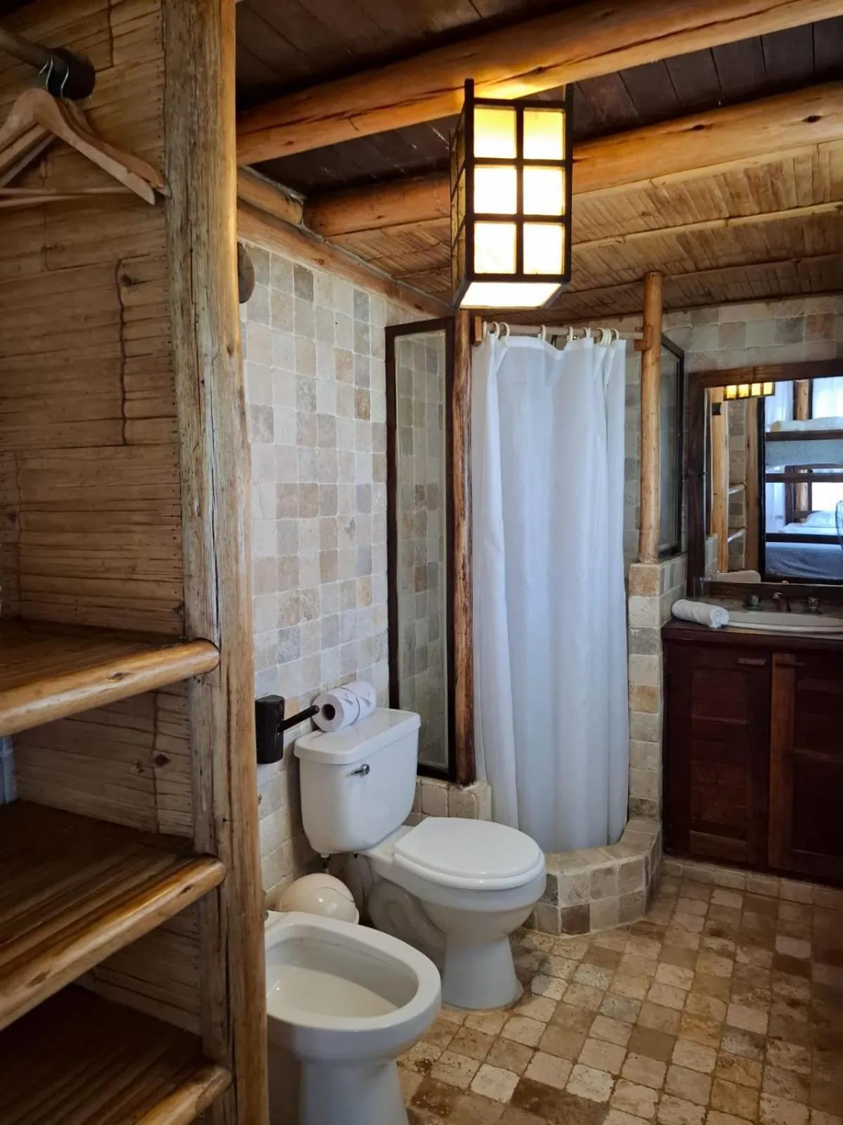 Bathroom in Las Cabañas de Antica