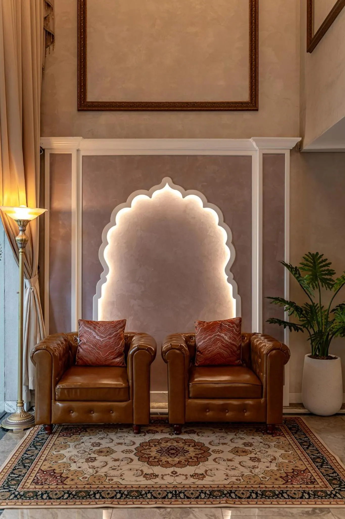 Seating area in Golden Tree Hotel & Apartment