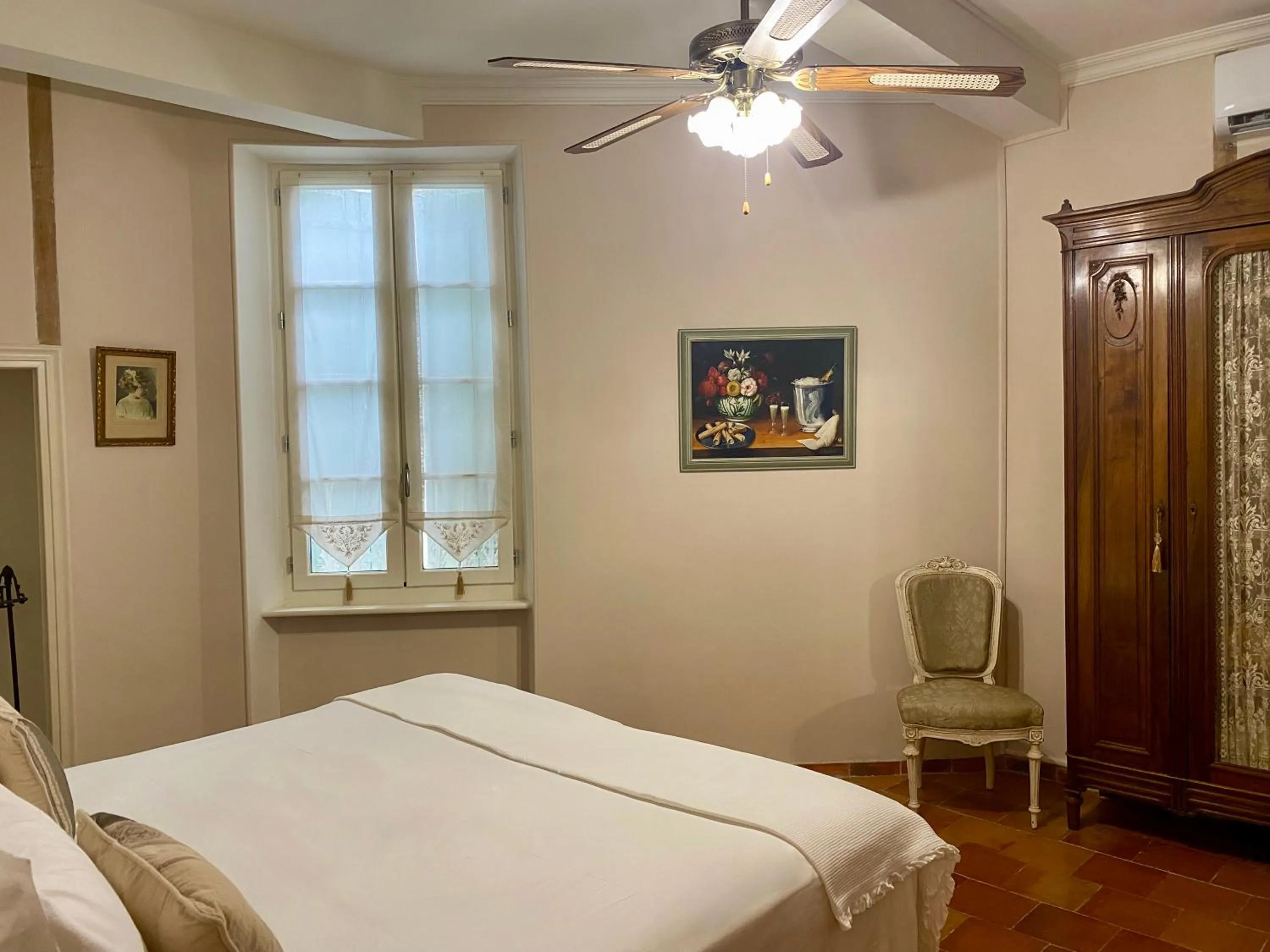 Bed in Sainte-Hélène Chambres d'Hôtes & Appartement