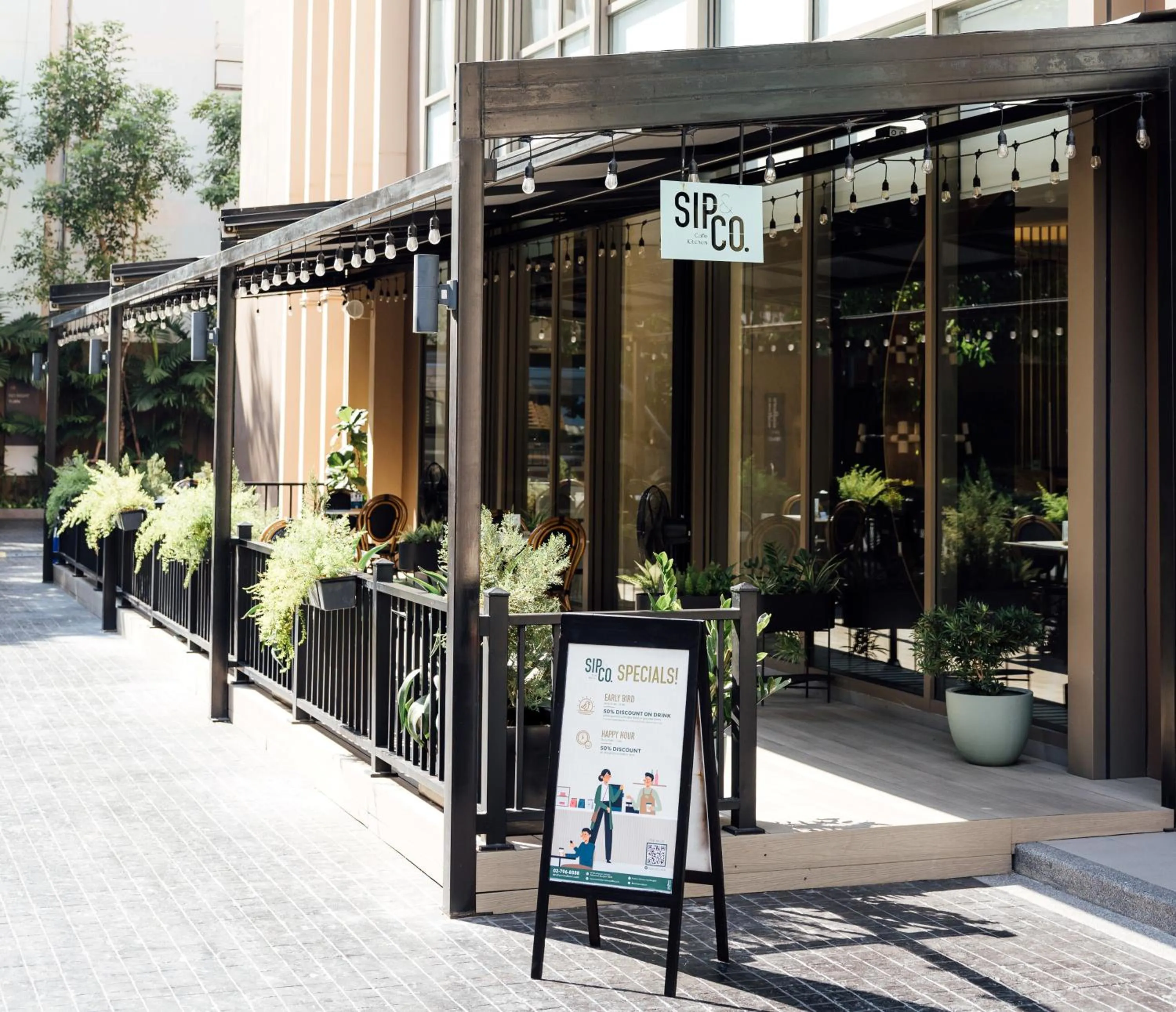 Restaurant/places to eat in Sindhorn Midtown Hotel Bangkok, Vignette Collection by IHG