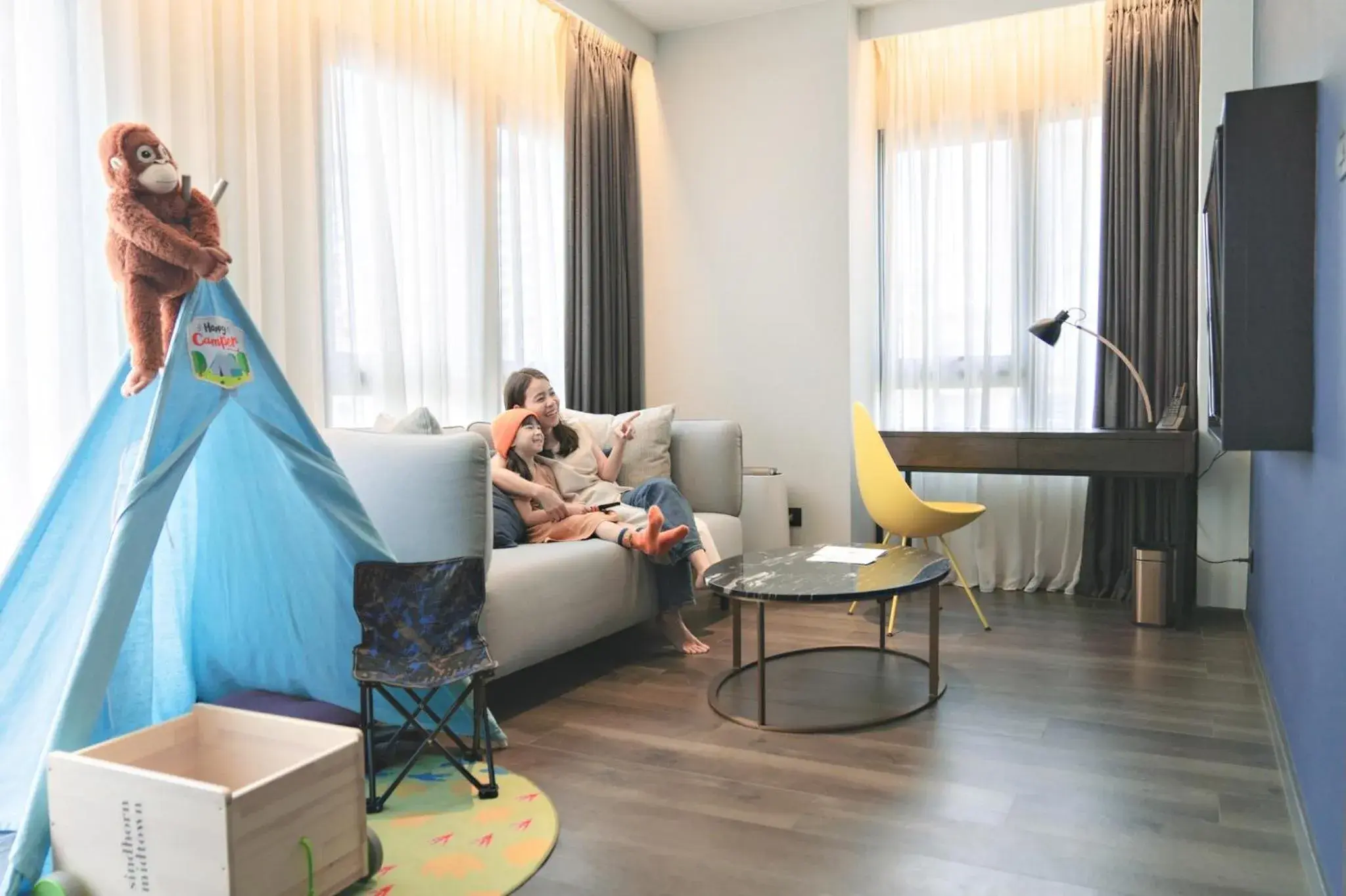 Living room in Sindhorn Midtown Hotel Bangkok, Vignette Collection by IHG Living room in Sindhorn Midtown Hotel Bangkok, Vignette Collection by IHG