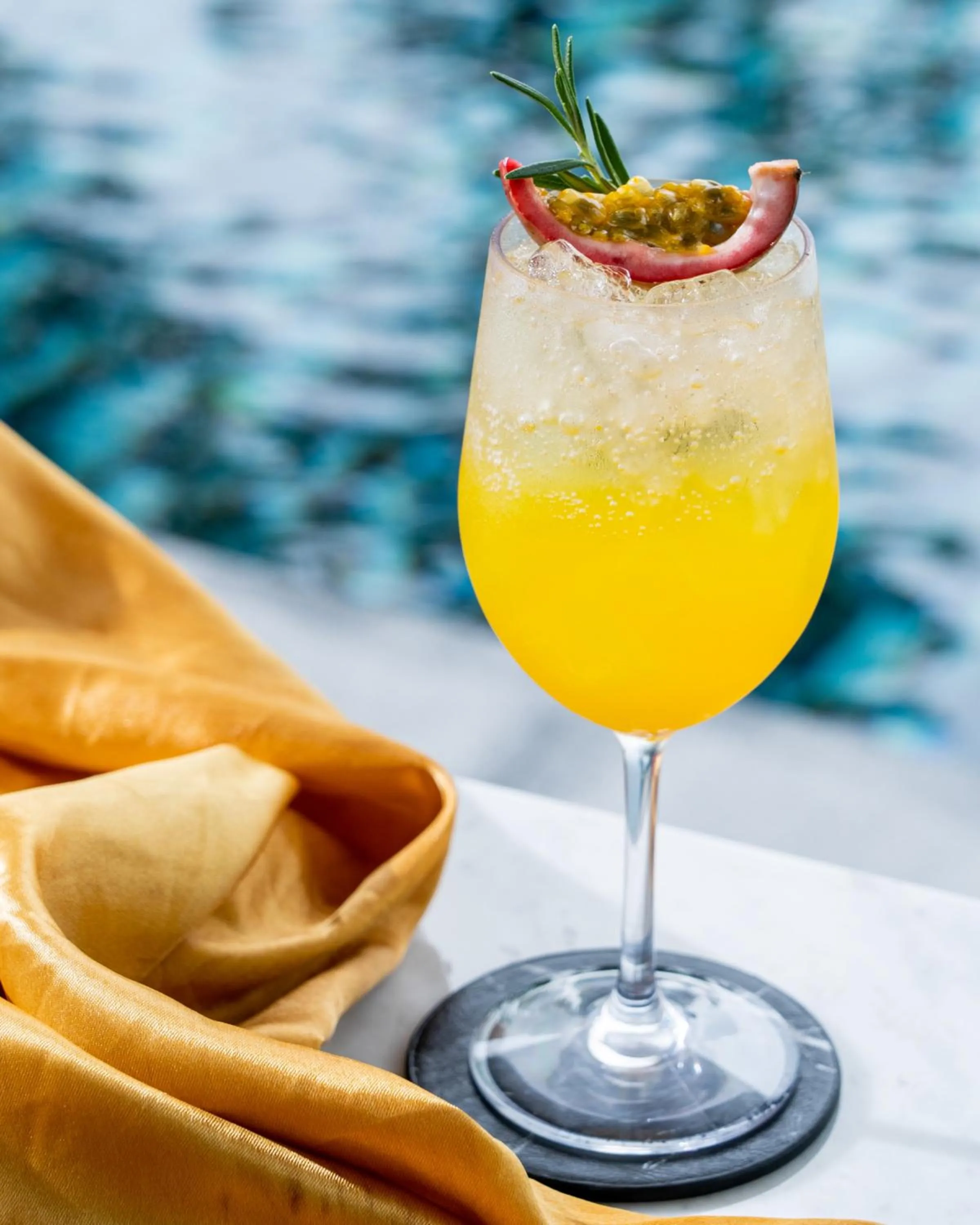 Food and drinks in Sindhorn Midtown Hotel Bangkok, Vignette Collection by IHG