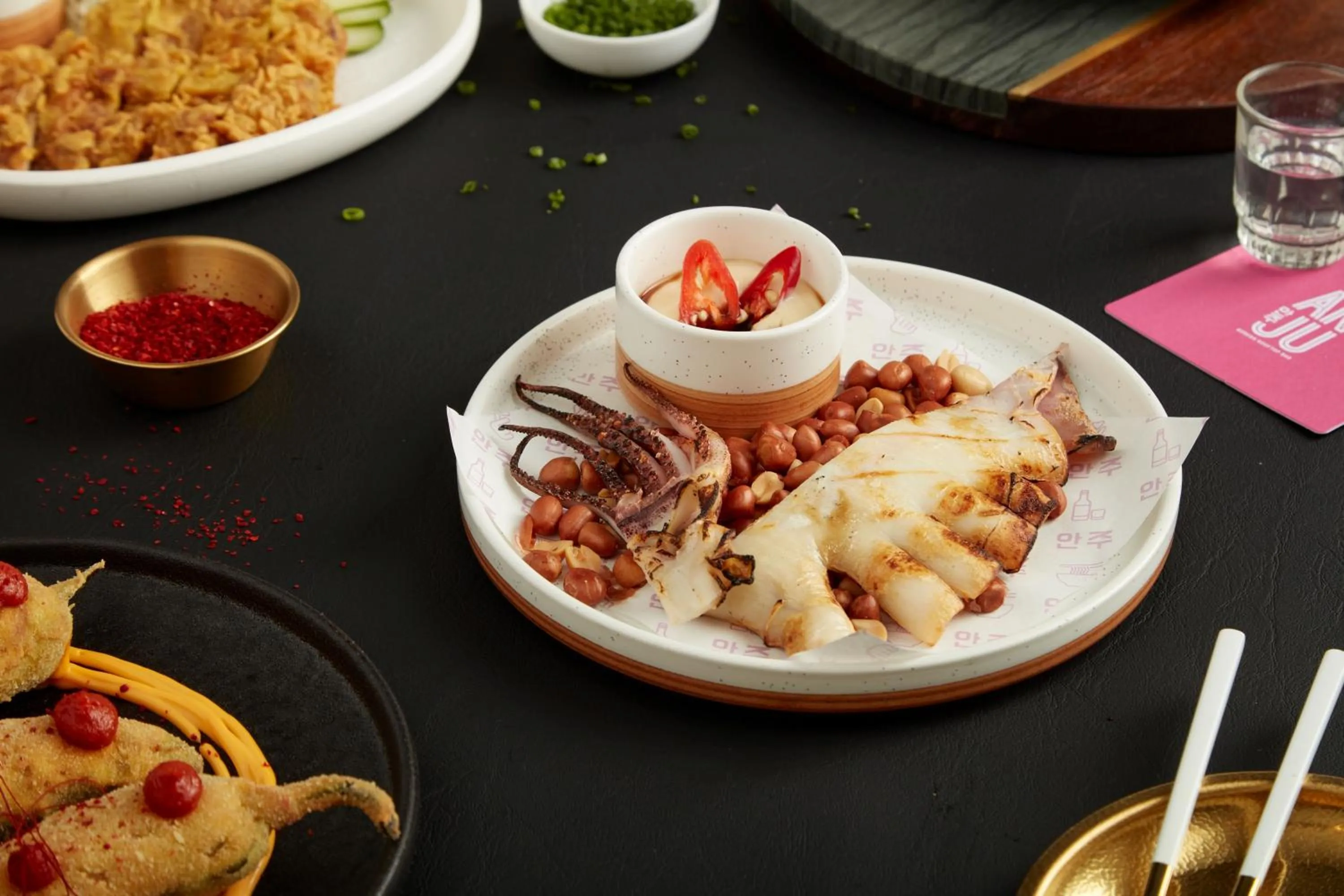 Food and drinks in Sindhorn Midtown Hotel Bangkok, Vignette Collection by IHG