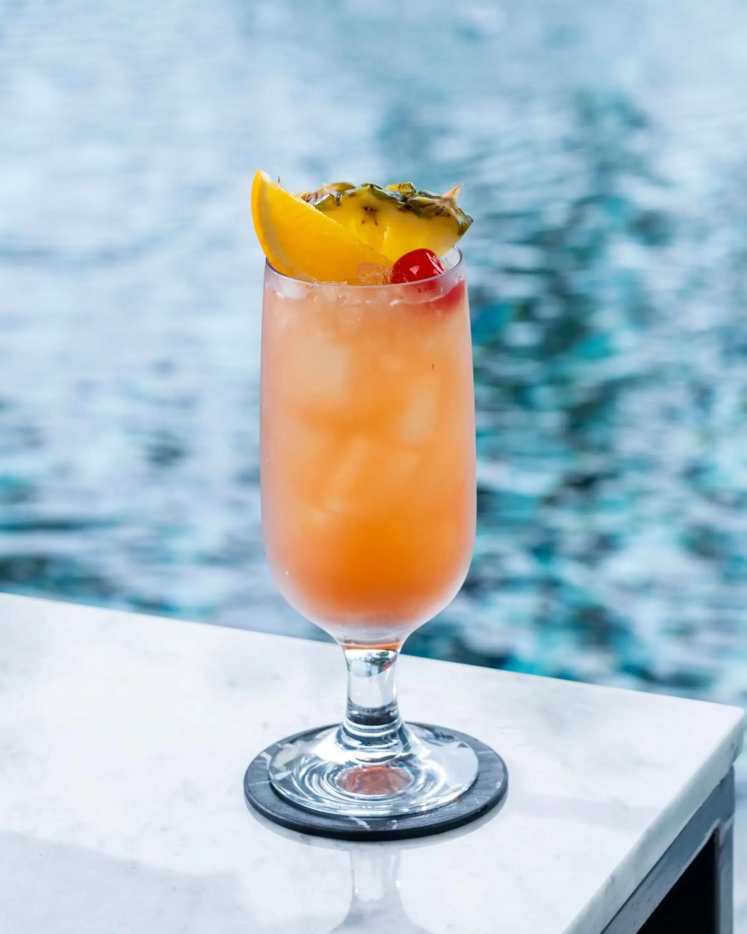 Food and drinks in Sindhorn Midtown Hotel Bangkok, Vignette Collection by IHG Food and drinks in Sindhorn Midtown Hotel Bangkok, Vignette Collection by IHG