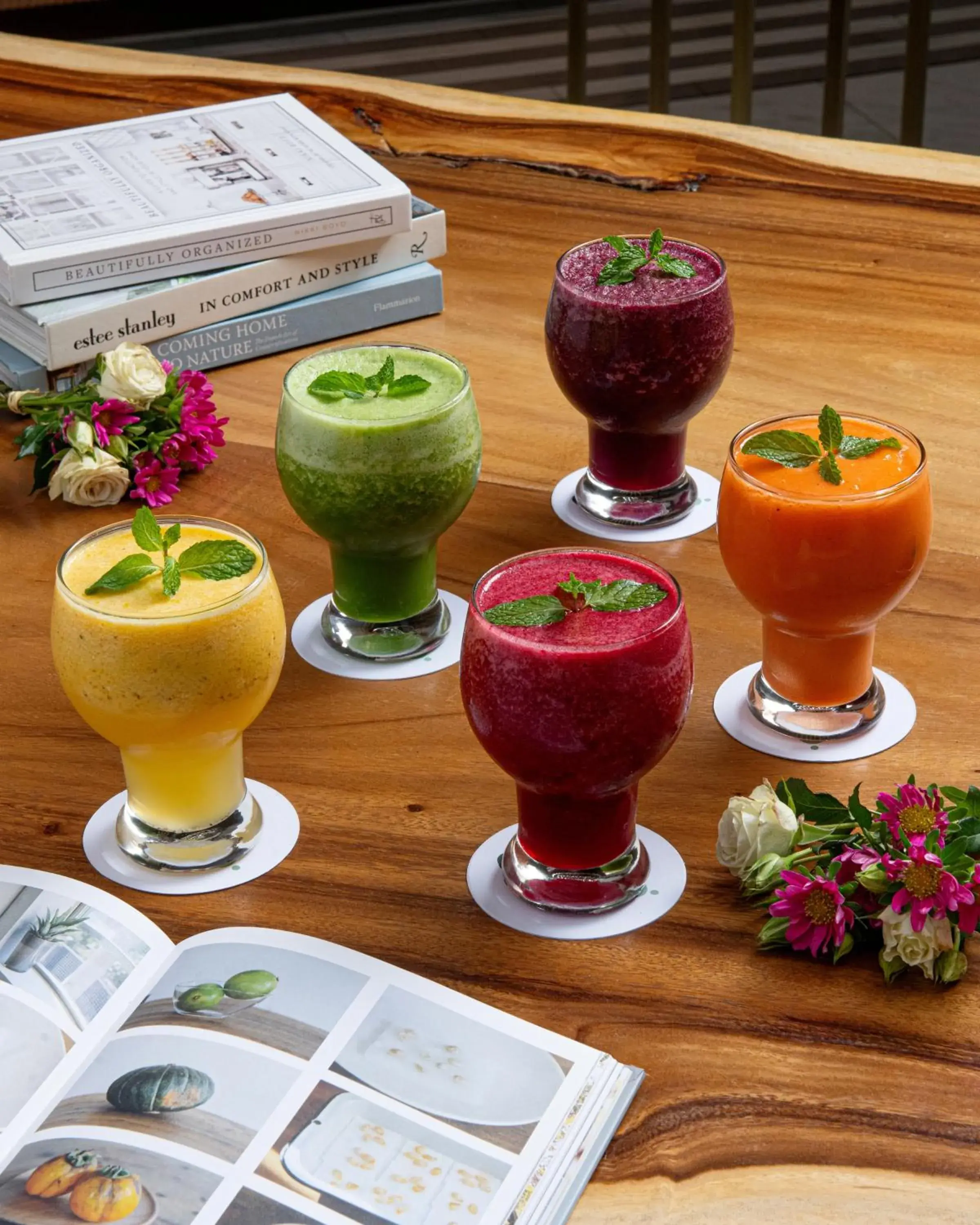 Food and drinks in Sindhorn Midtown Hotel Bangkok, Vignette Collection by IHG Food and drinks in Sindhorn Midtown Hotel Bangkok, Vignette Collection by IHG