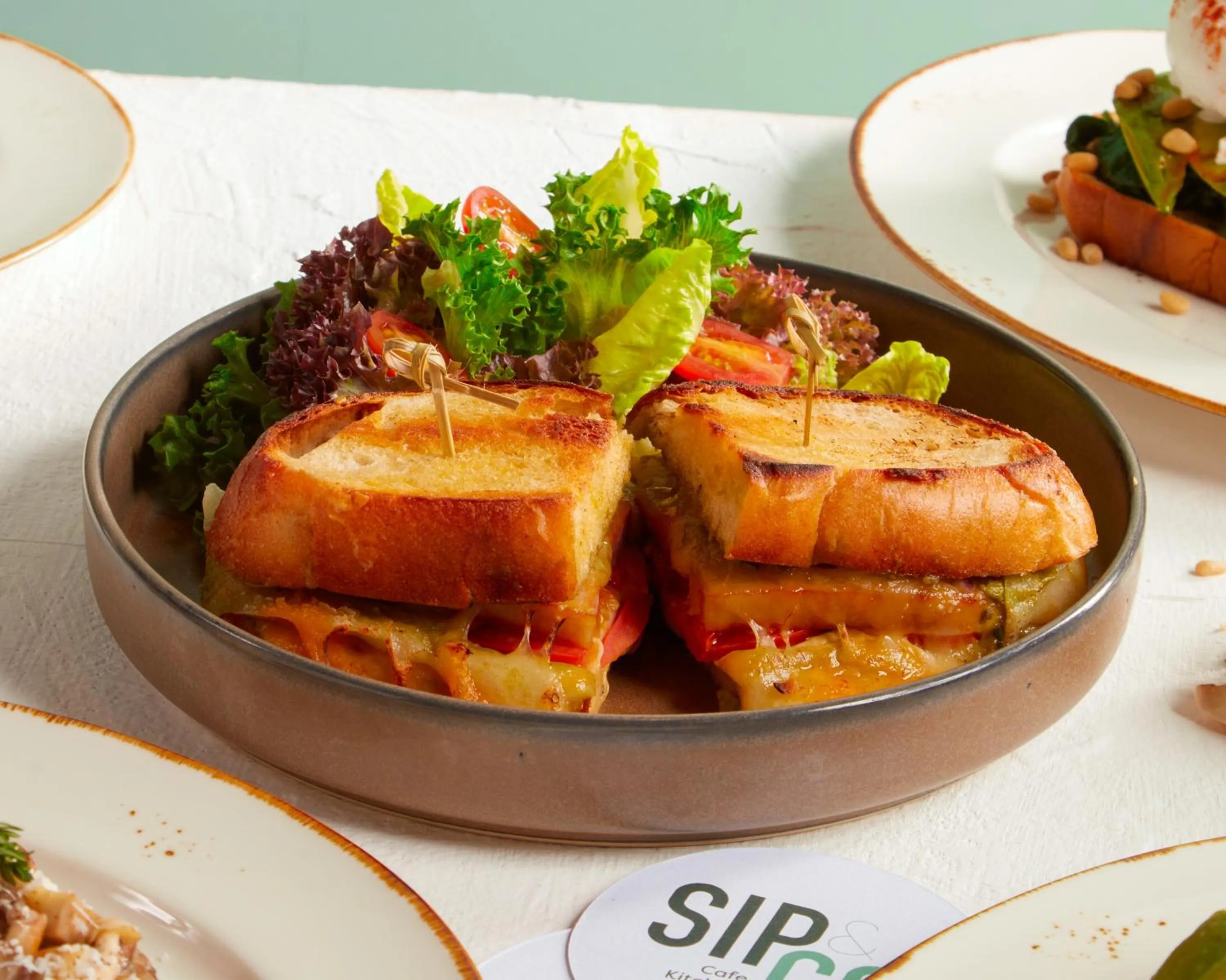 Food and drinks in Sindhorn Midtown Hotel Bangkok, Vignette Collection by IHG