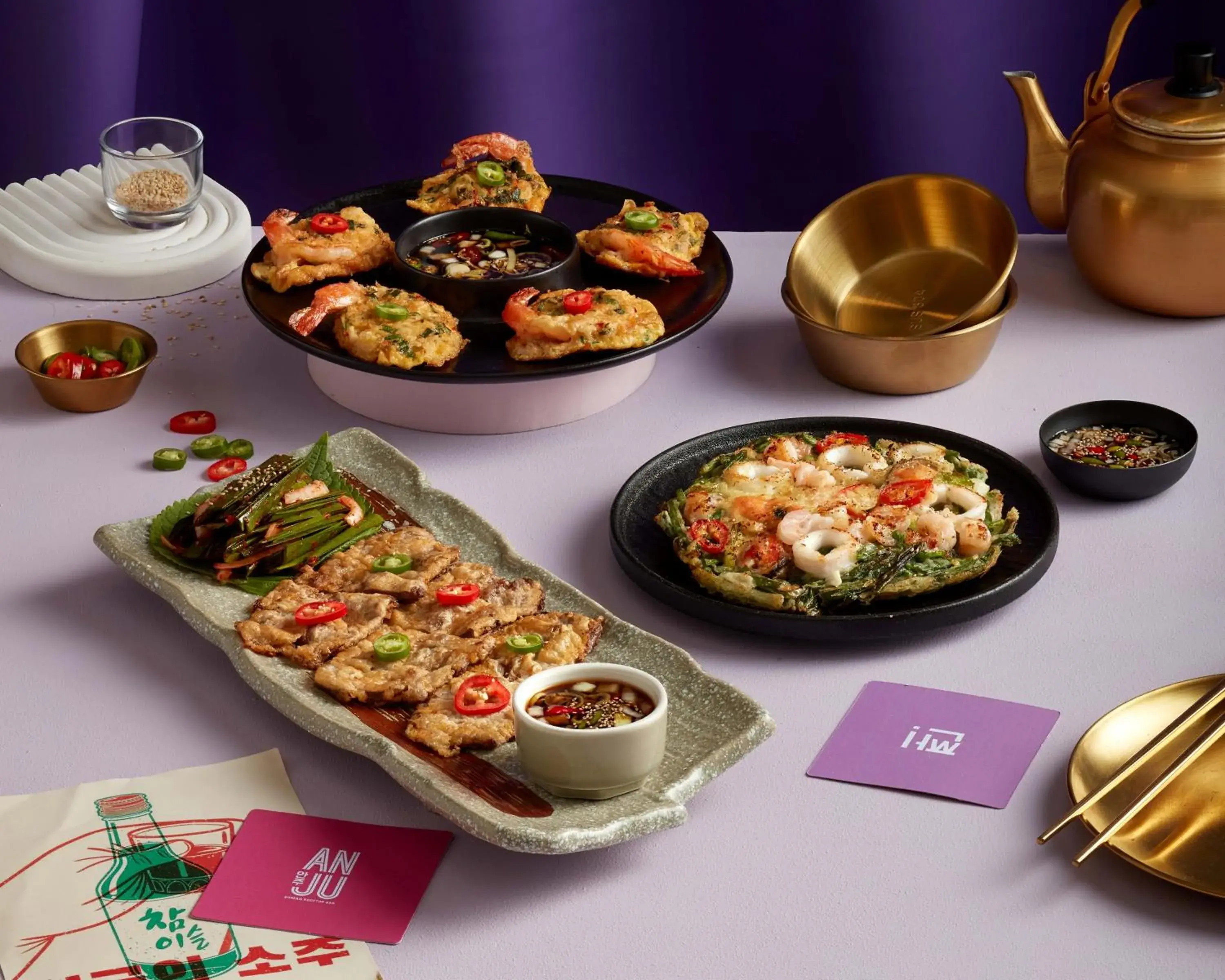 Food and drinks in Sindhorn Midtown Hotel Bangkok, Vignette Collection by IHG Food and drinks in Sindhorn Midtown Hotel Bangkok, Vignette Collection by IHG