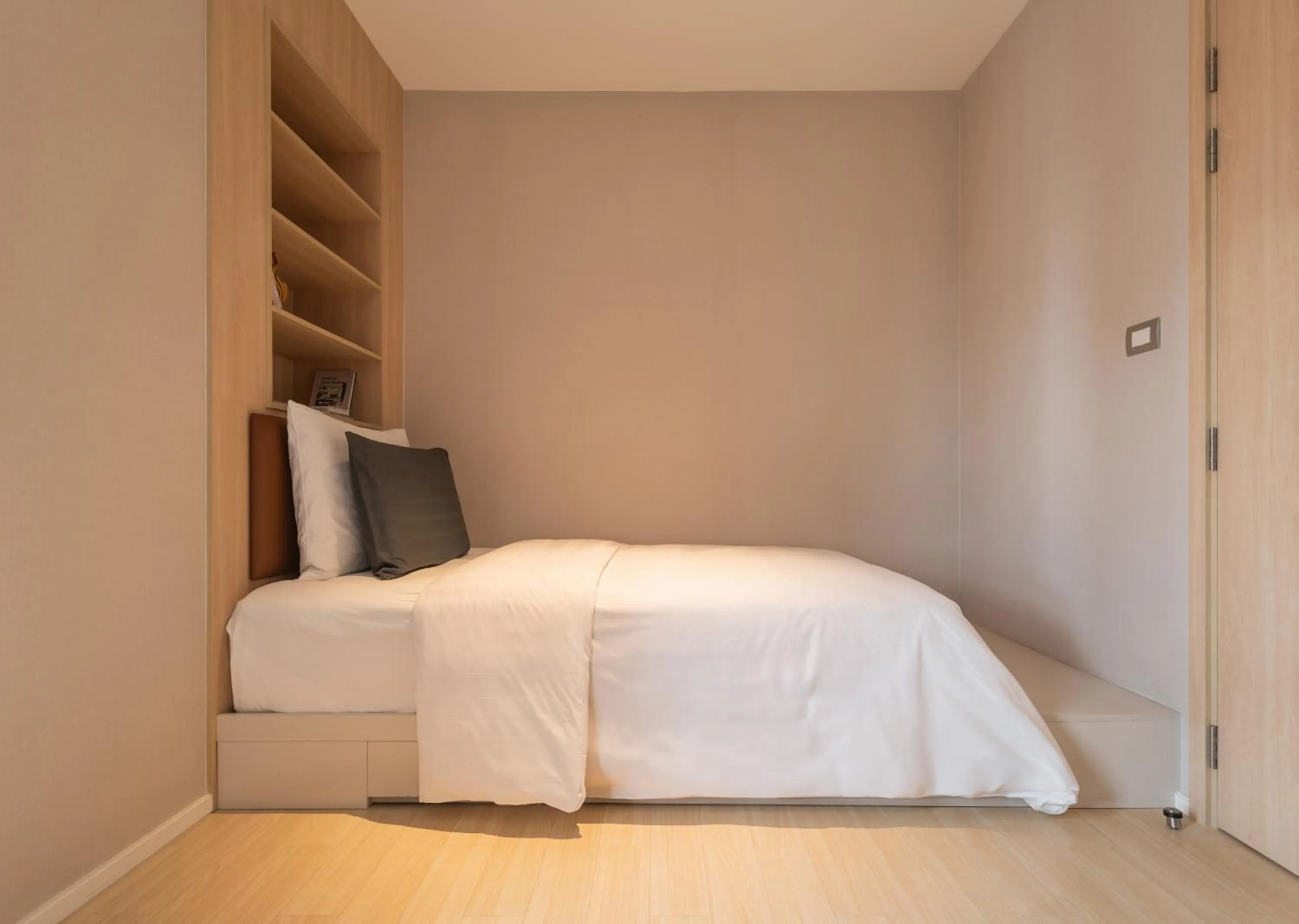 Bedroom, Bed in Sindhorn Midtown Hotel Bangkok, Vignette Collection by IHG