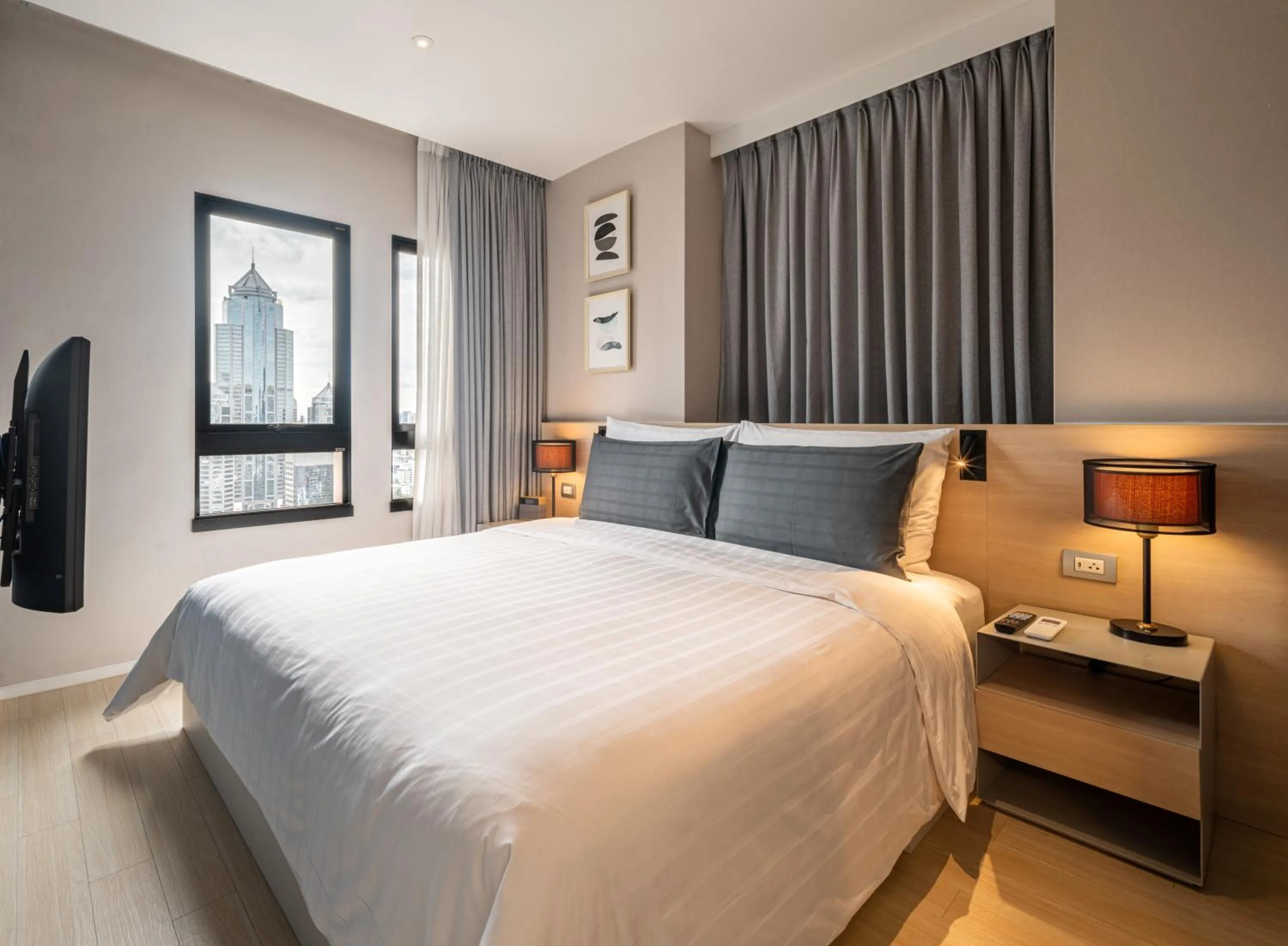 Bed in Sindhorn Midtown Hotel Bangkok, Vignette Collection by IHG