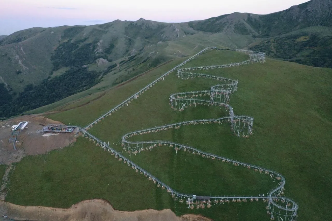 elevator in Crystal Hotel & SPA