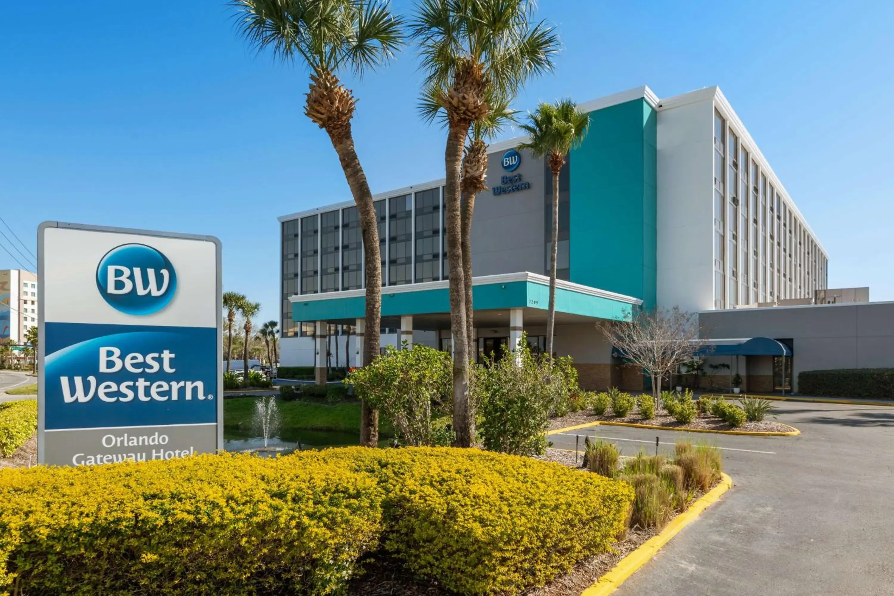 Property building in Best Western Orlando Gateway Hotel Property building in Best Western Orlando Gateway Hotel
