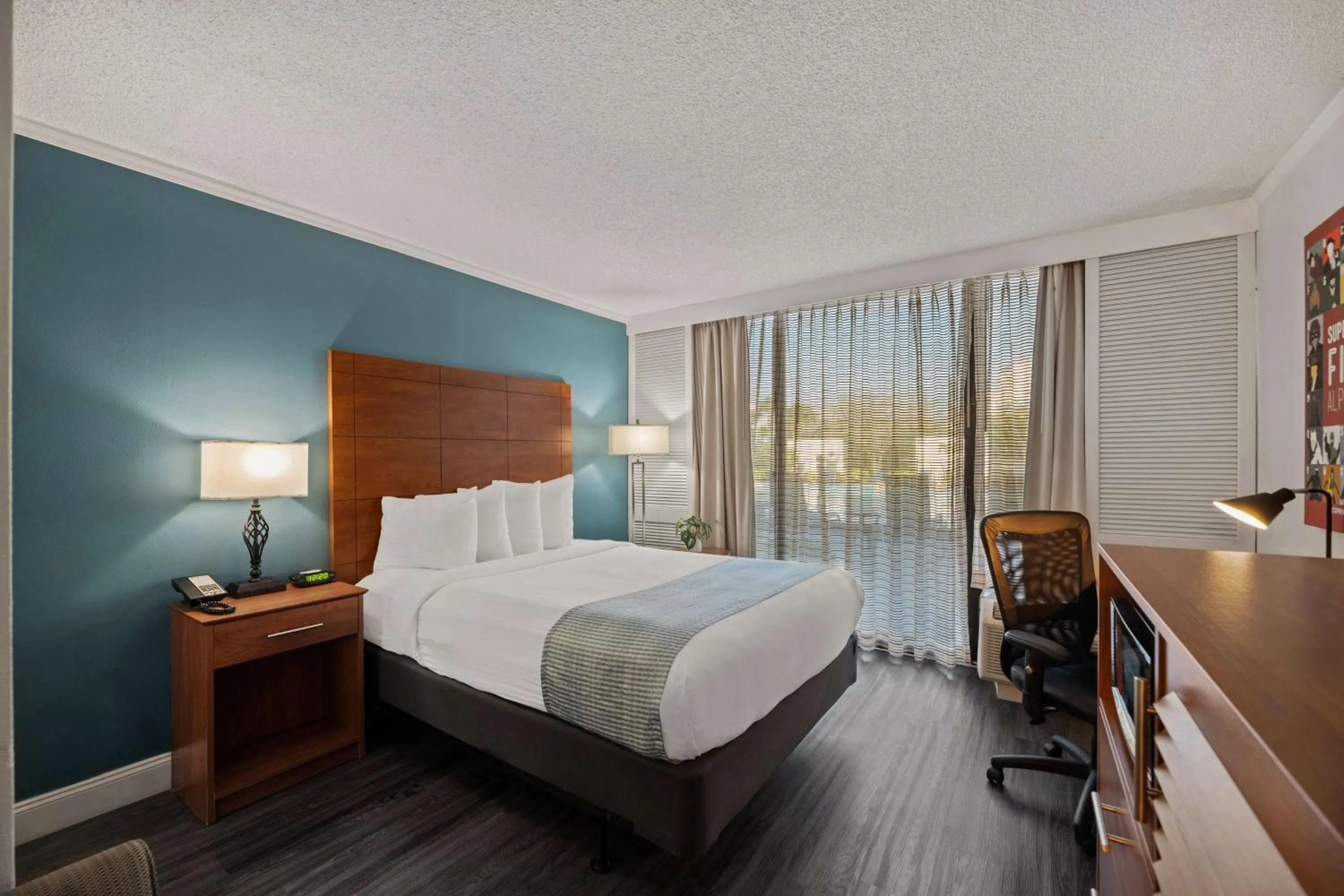 Bedroom, Bed in Best Western Orlando Gateway Hotel