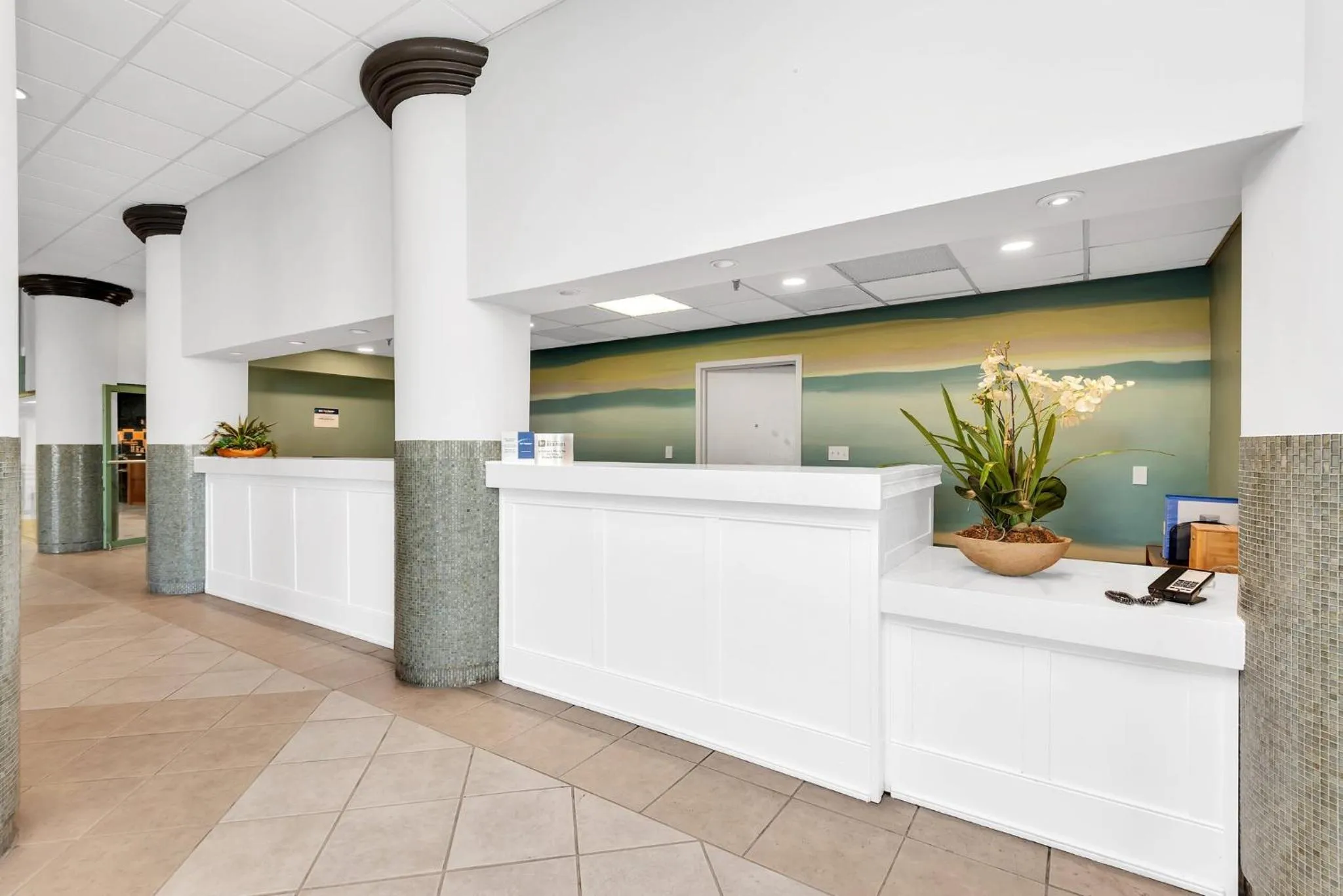 Lobby or reception in Best Western Orlando Gateway Hotel
