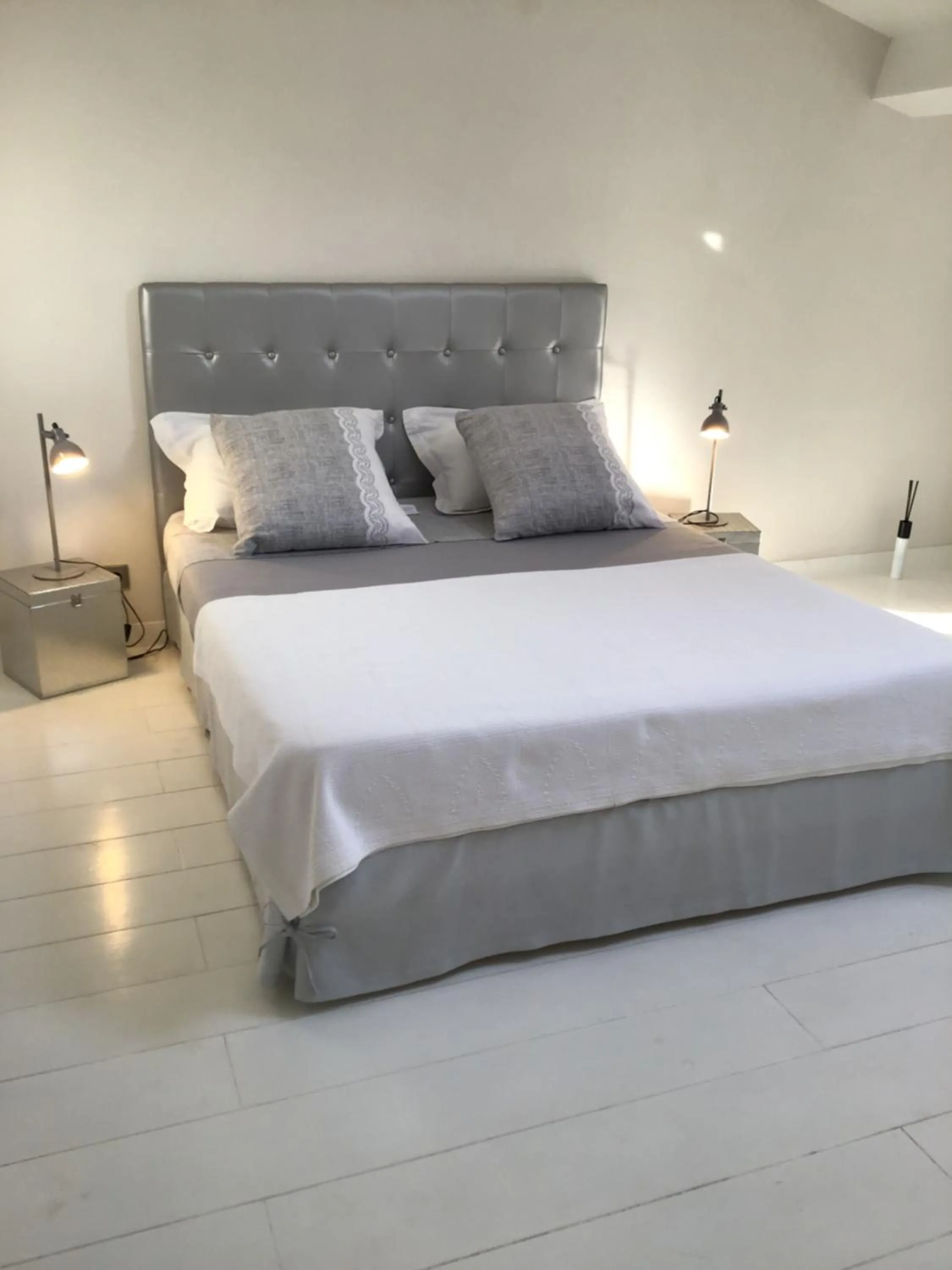 Bed in Aux Anges Gardiens