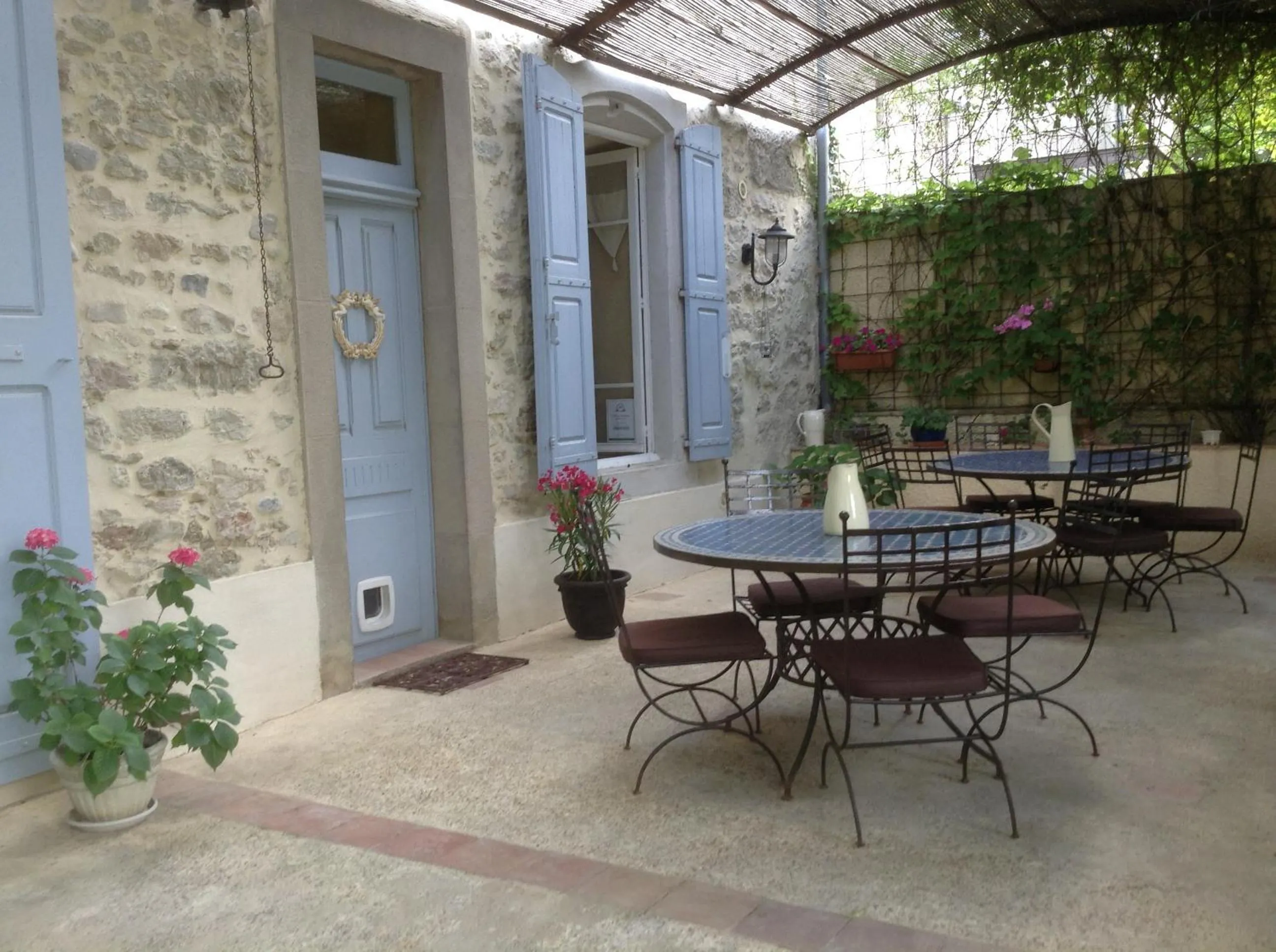 Patio in Aux Anges Gardiens