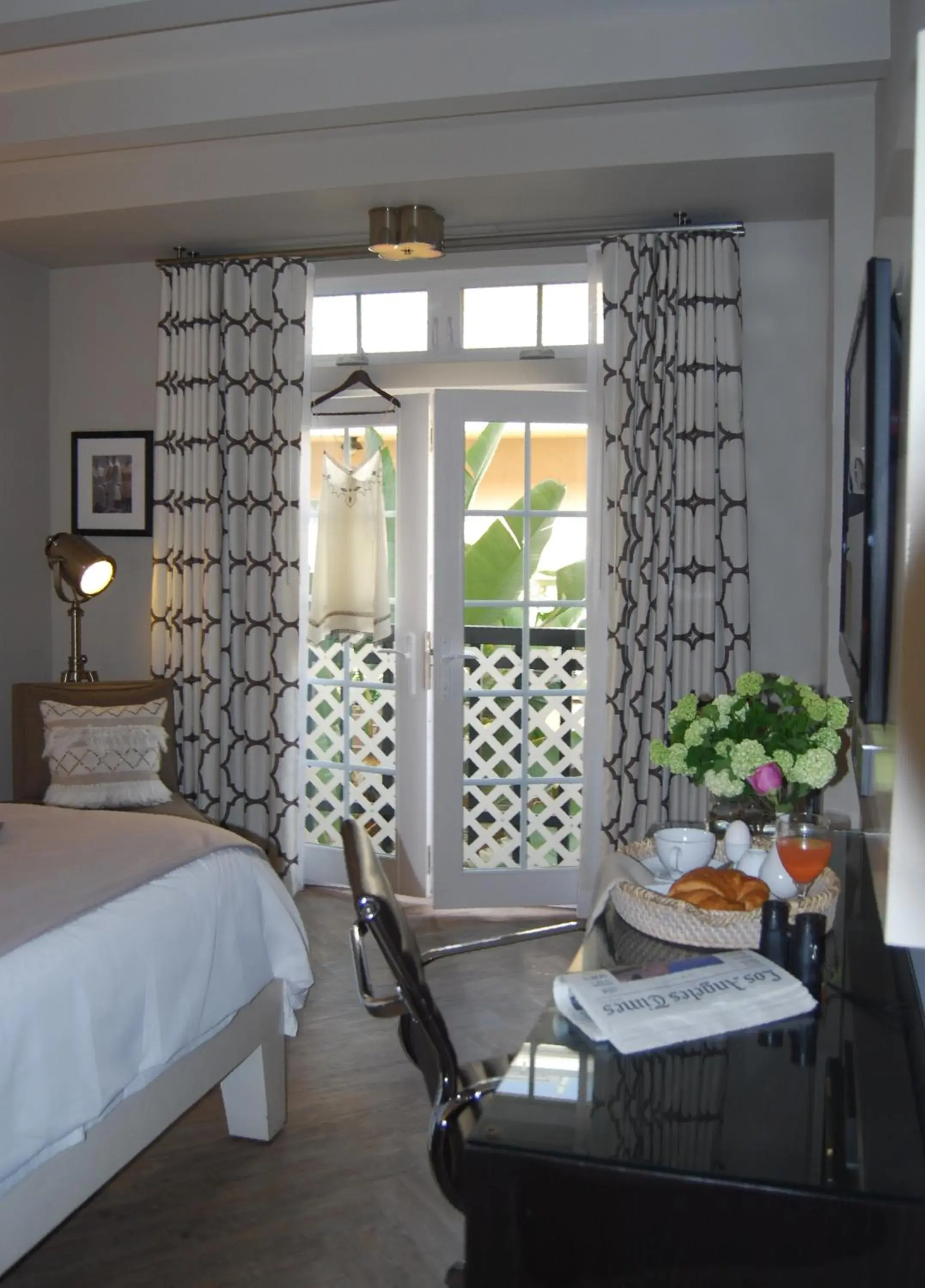 Bedroom, Bed in Hollywood Hotel Bedroom, Bed in Hollywood Hotel