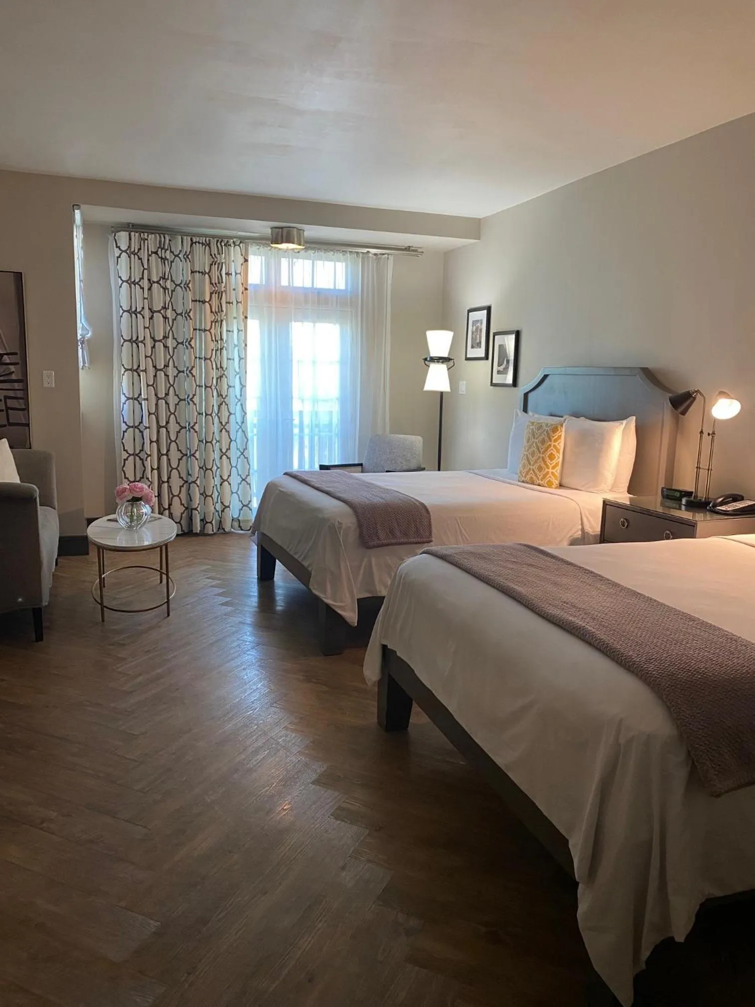 Bed in Hollywood Hotel