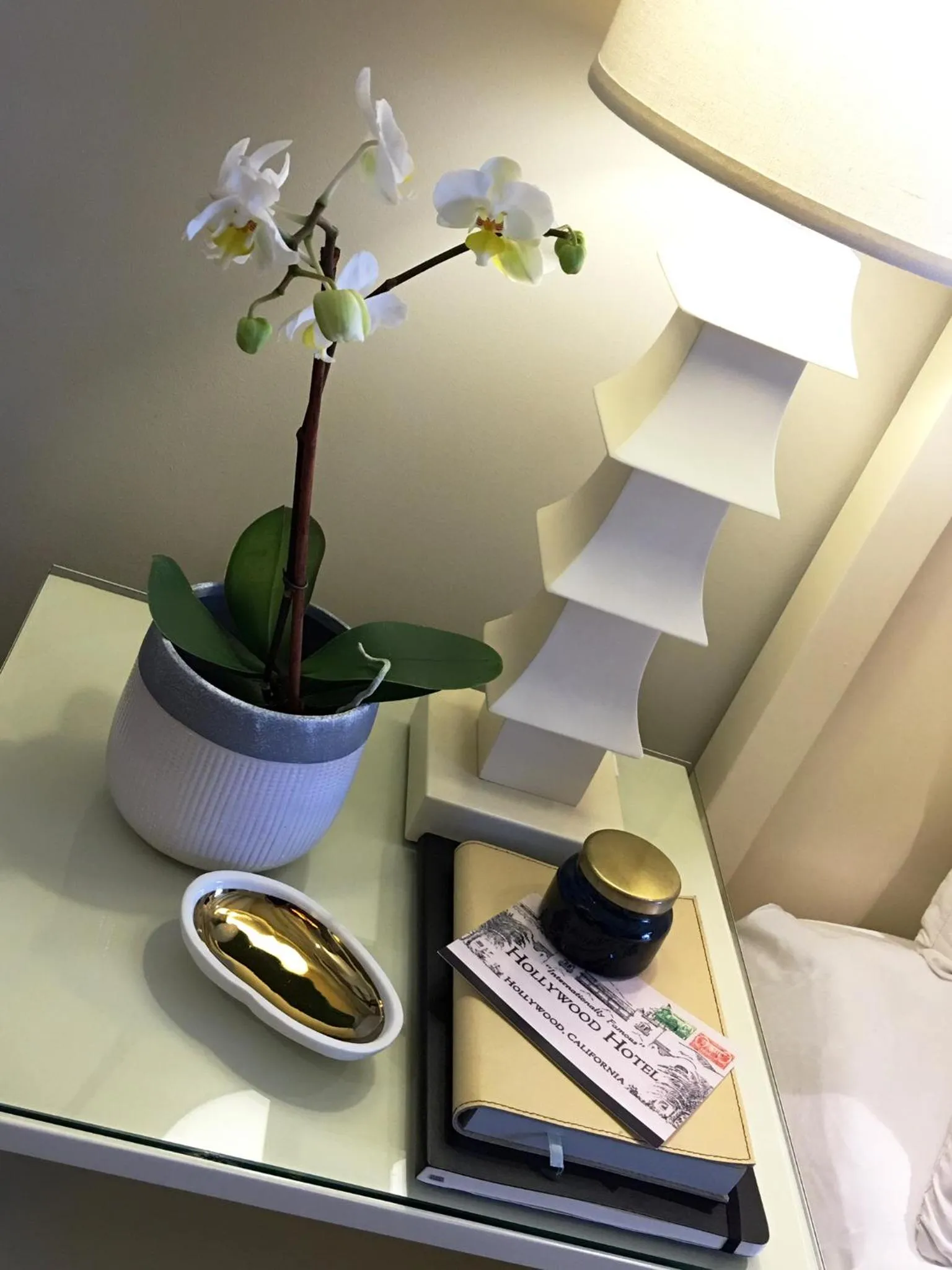 Decorative detail in Hollywood Hotel