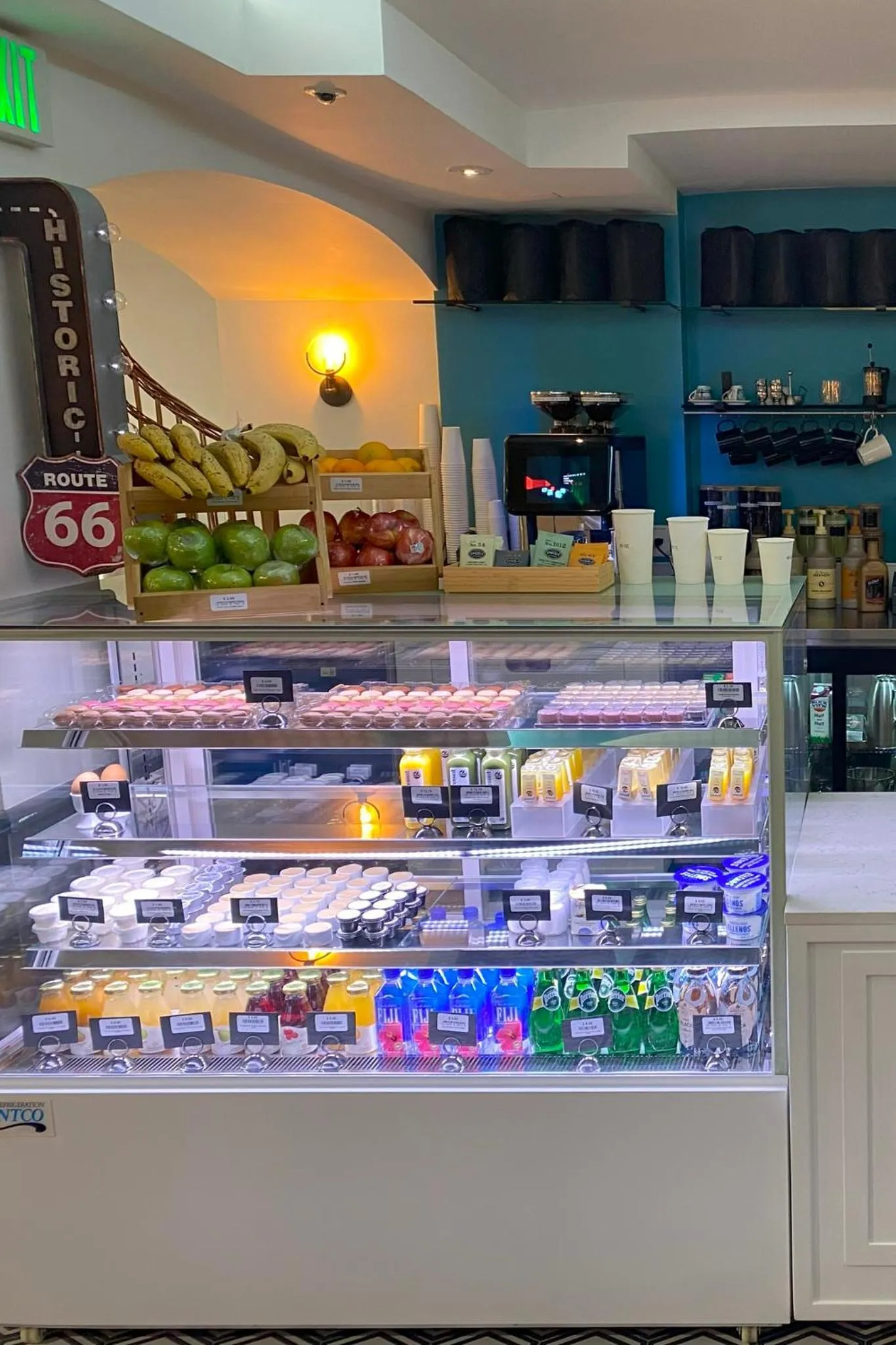 Restaurant/places to eat in Hollywood Hotel