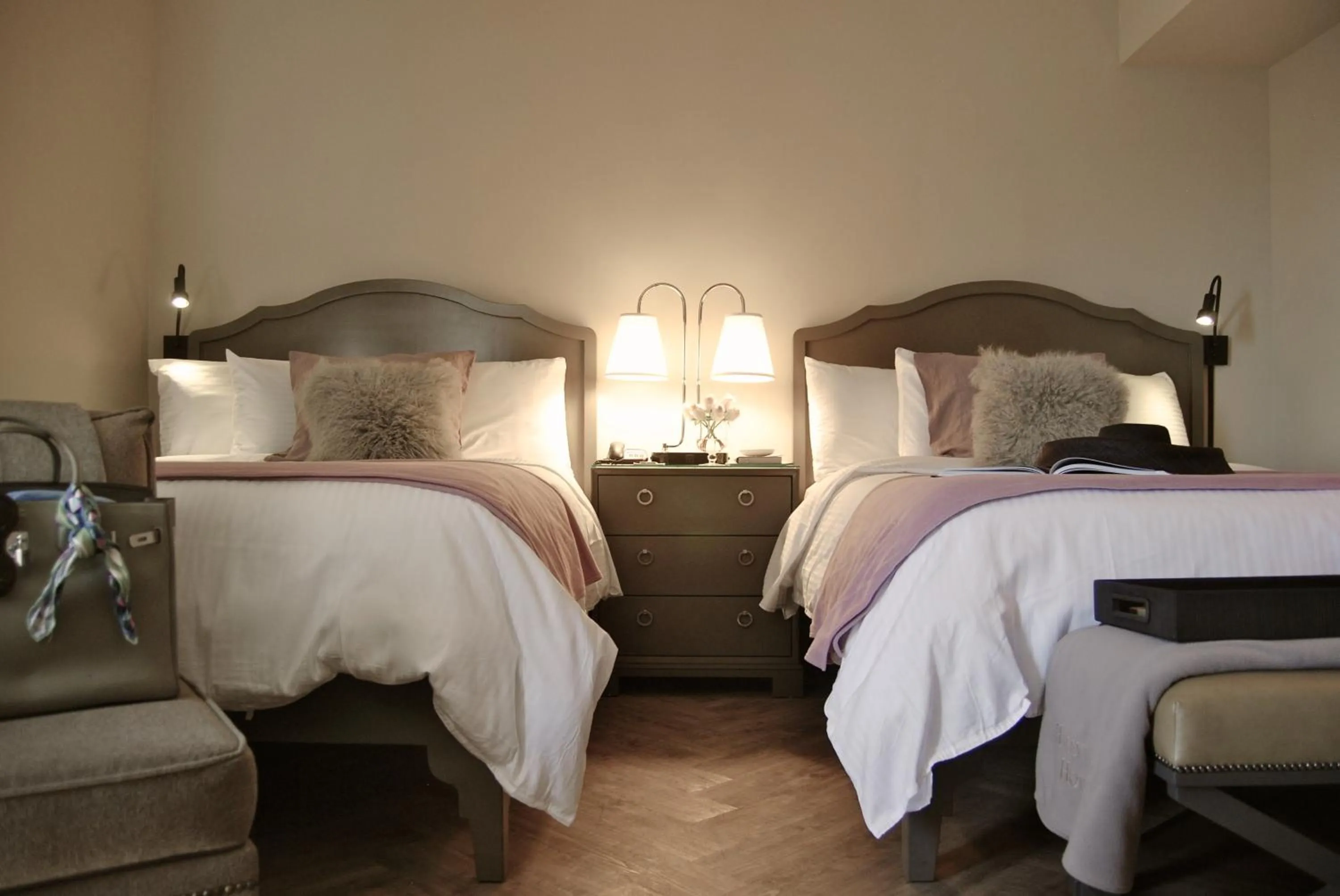 Bed in Hollywood Hotel