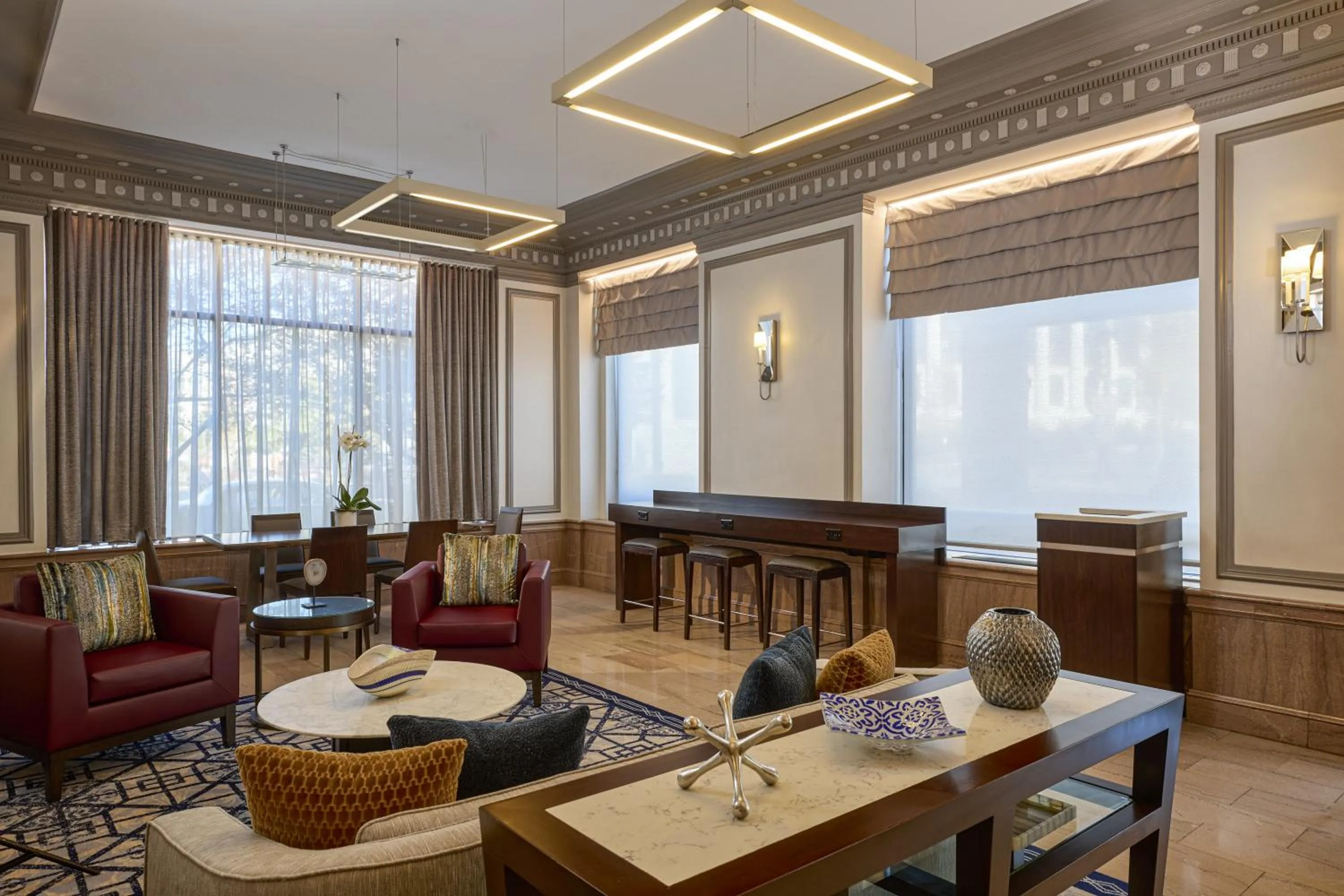 Lobby or reception in Phoenix Park Hotel