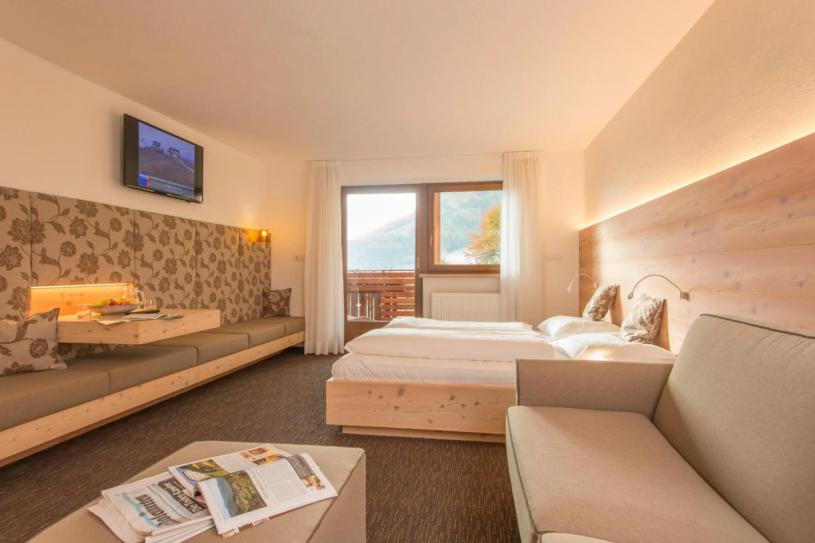 Photo of the whole room, Bed in Berggasthof Häusler